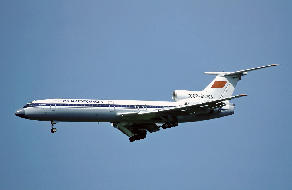 Aeroflot_Tu-154B-2_CCCP-85396_ZRH_1982-6-20