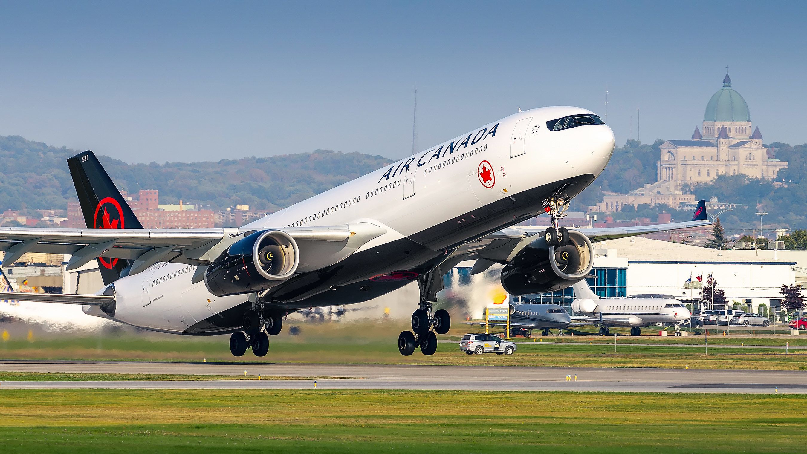Air Canada A330 Montreal