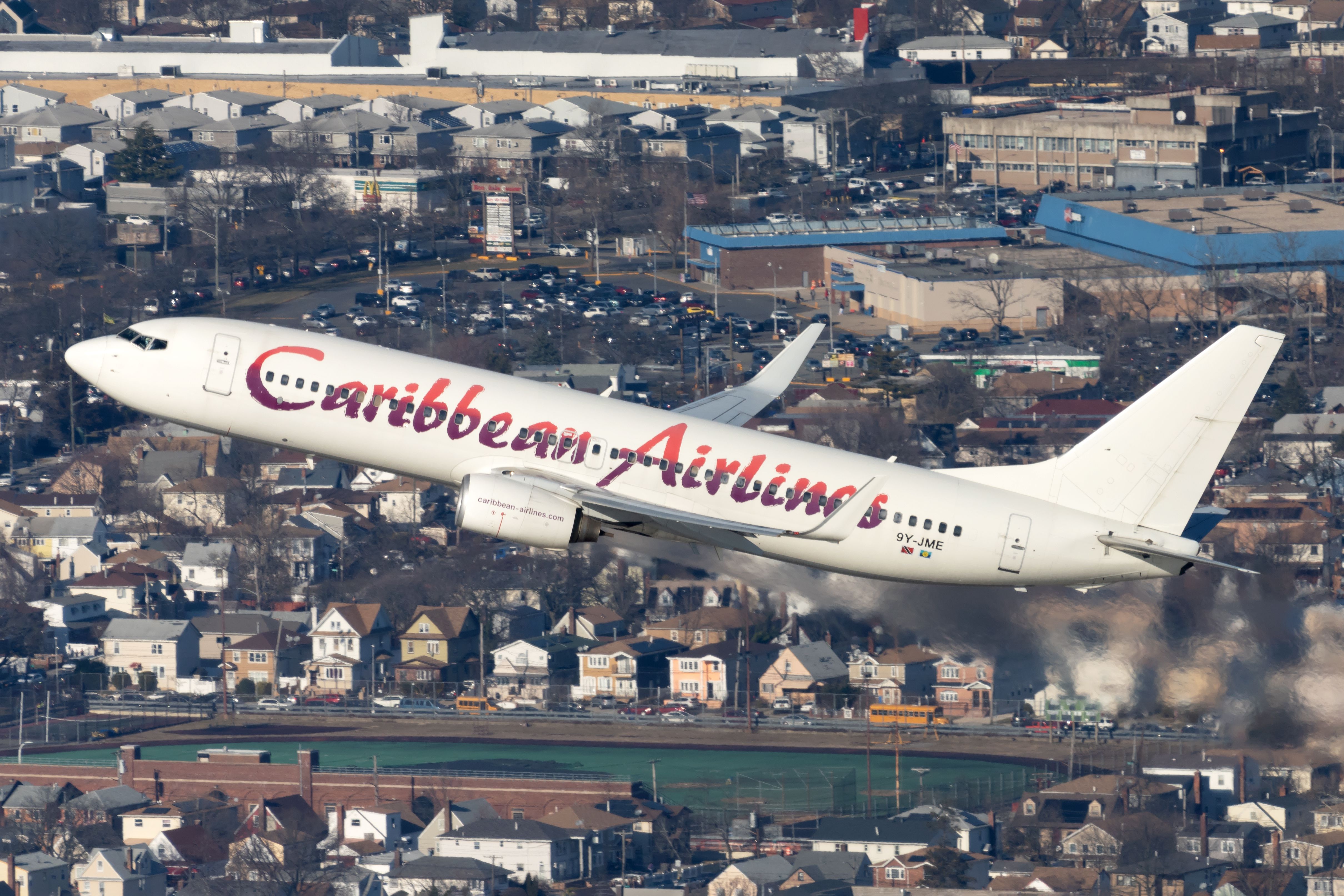 Caribbean Airlines Boeing 737-86J 9Y-JME.
