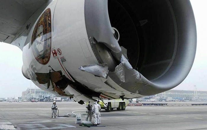 Iron Maiden Boeing 747 engine 1