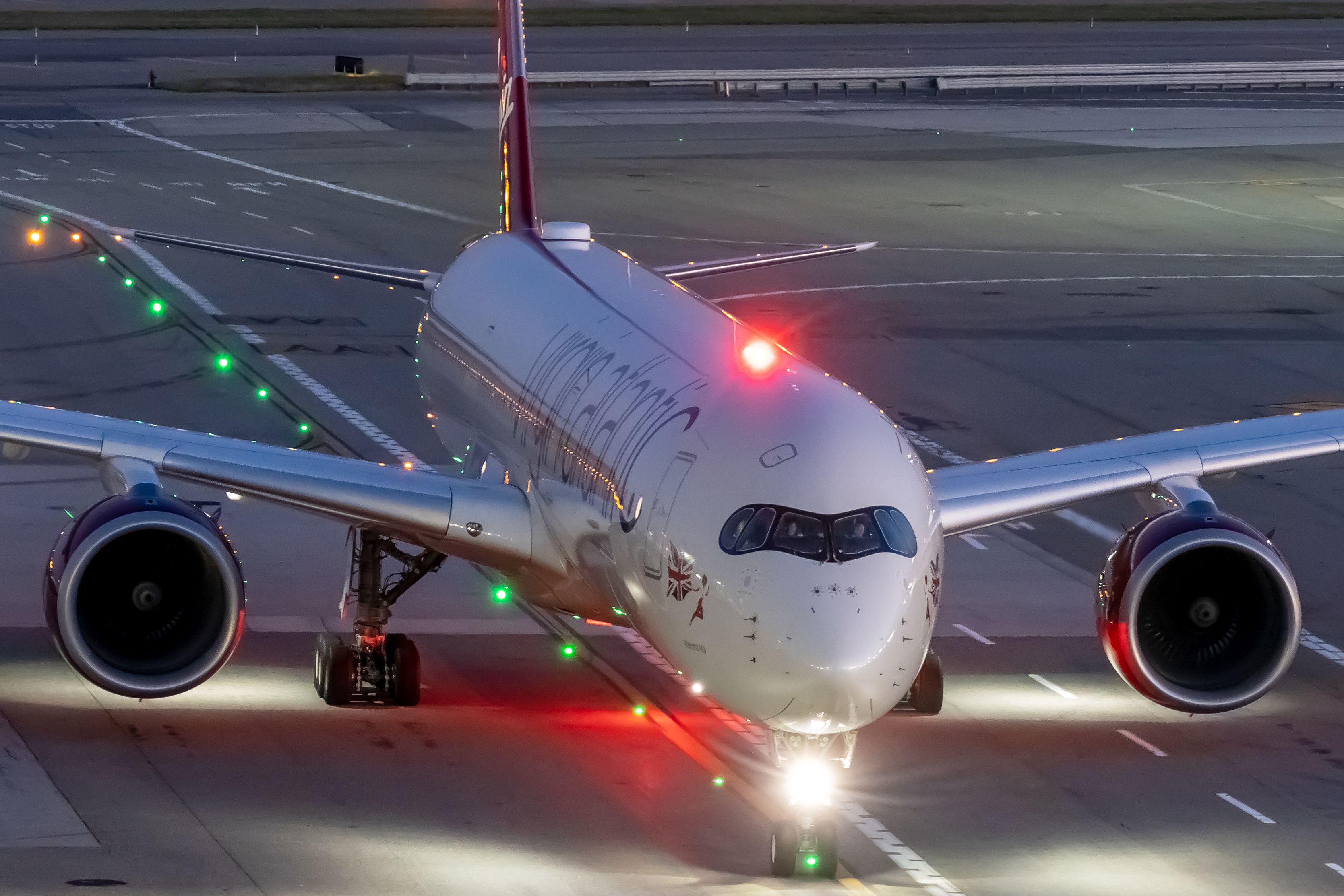 Virgin Atlantic Airbus A350-1041 G-VPOP (2)