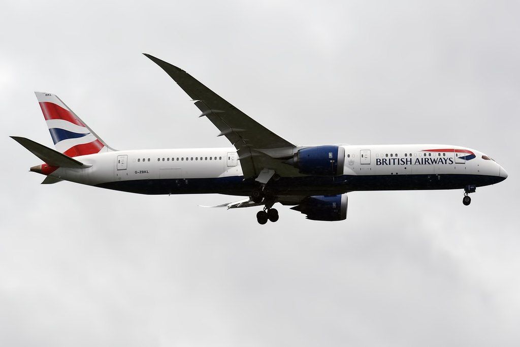 1024px-British_Airways,_G-ZBKL,_Boeing_787-9_Dreamliner_(49596678278)