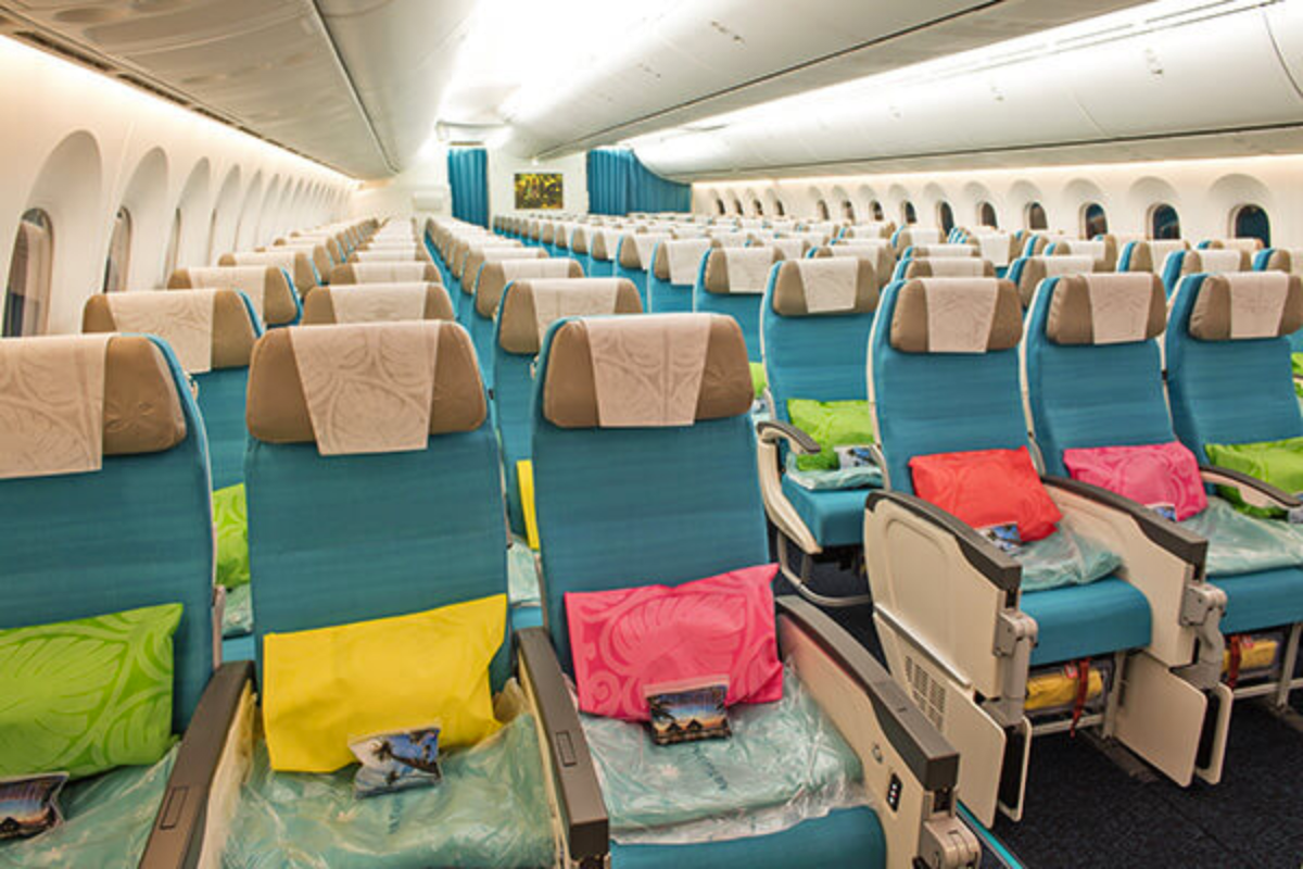Air-Tahiti-Nui-Boeing-787-9-Dreamliner-Economy-Class