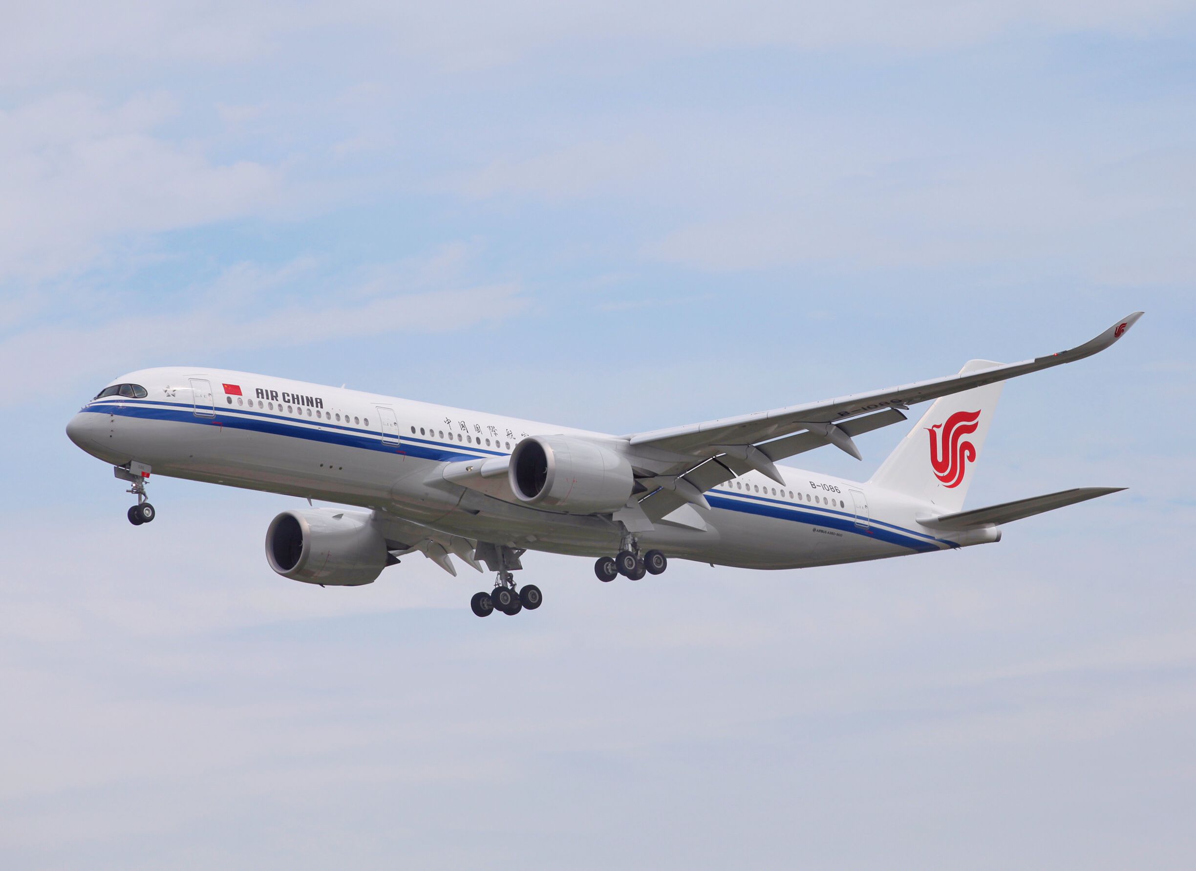 A350-900 Air China MSN167 landing 