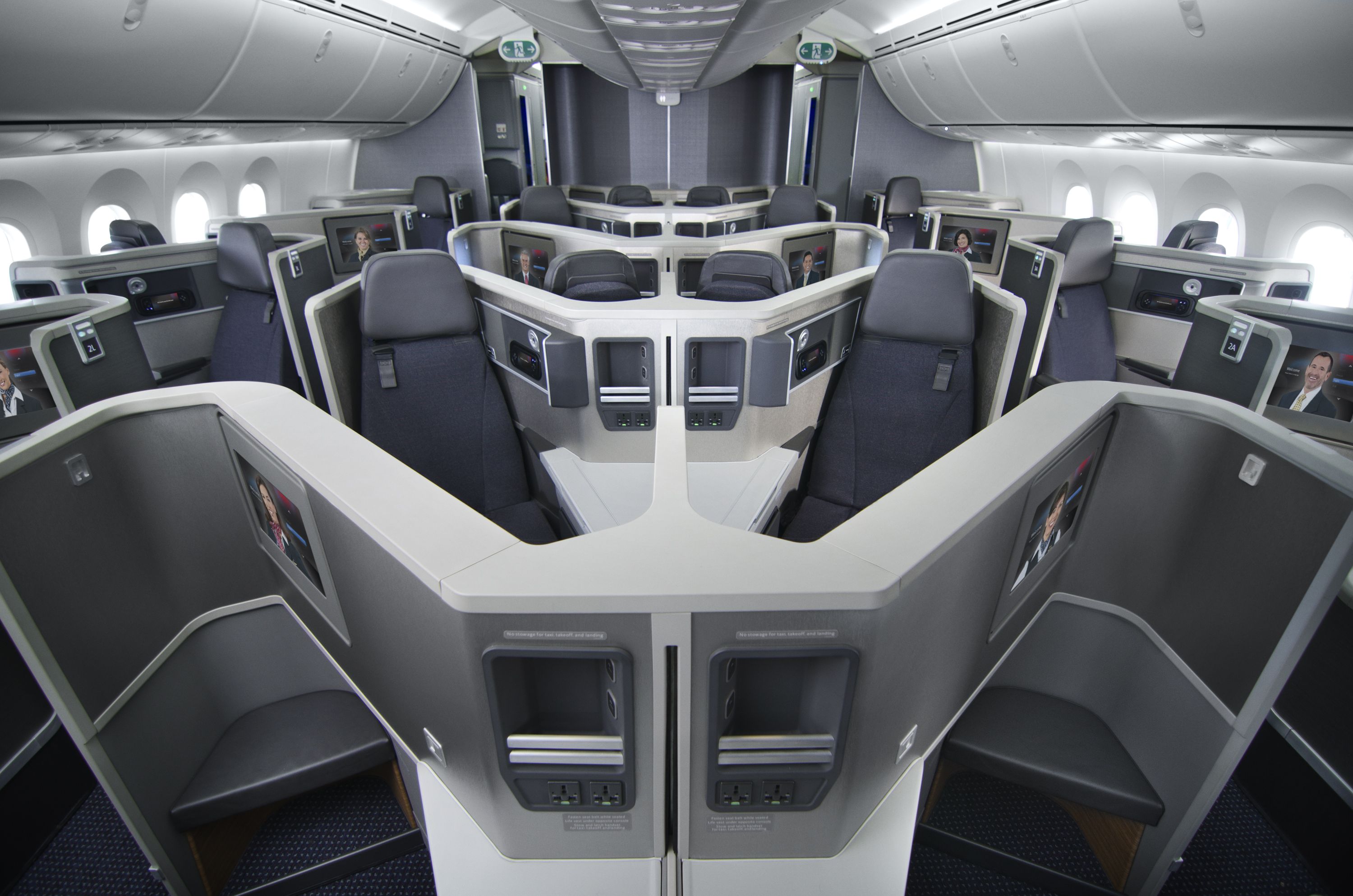 AA-787-Business-Class-Cabin