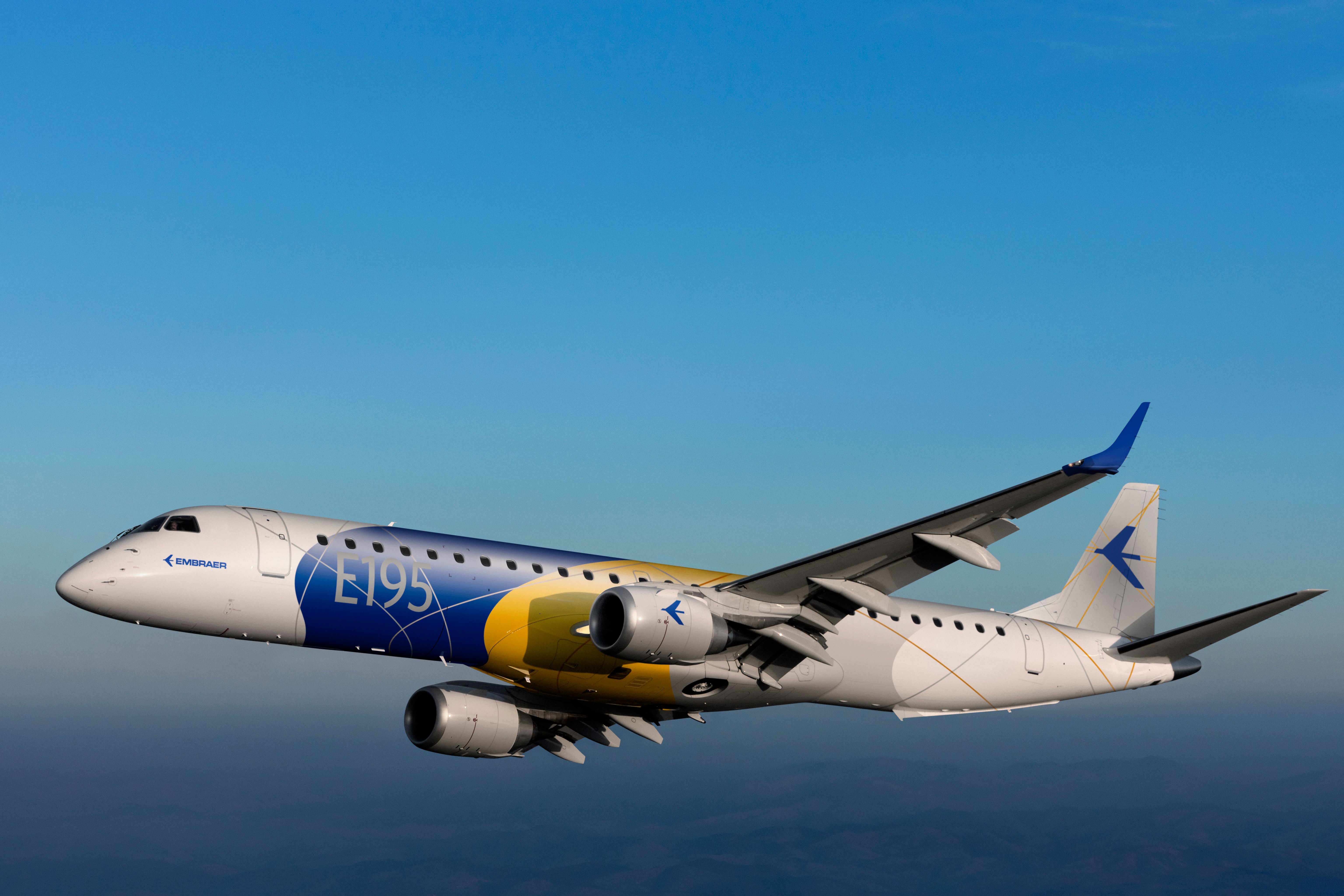 SAS Takes Delivery Of Its First Embraer E195