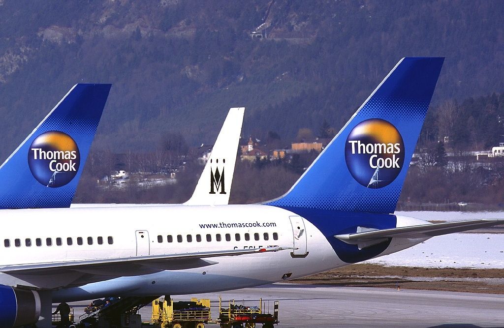 Boeing_757-28A,_Thomas_Cook_Airlines_AN0325601