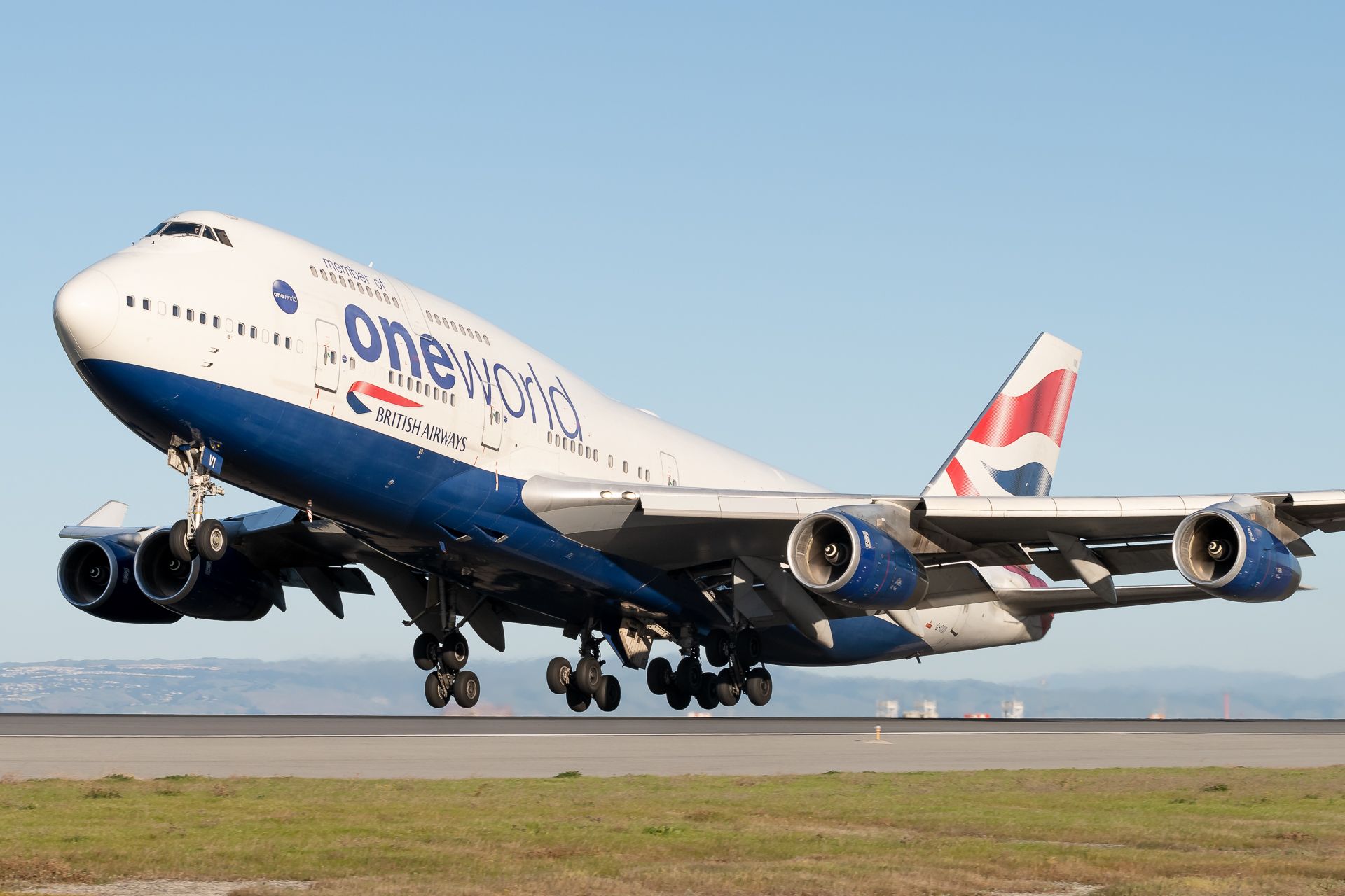 A British Airways Boeing 747-436 in Oneworld livery just after taking off.