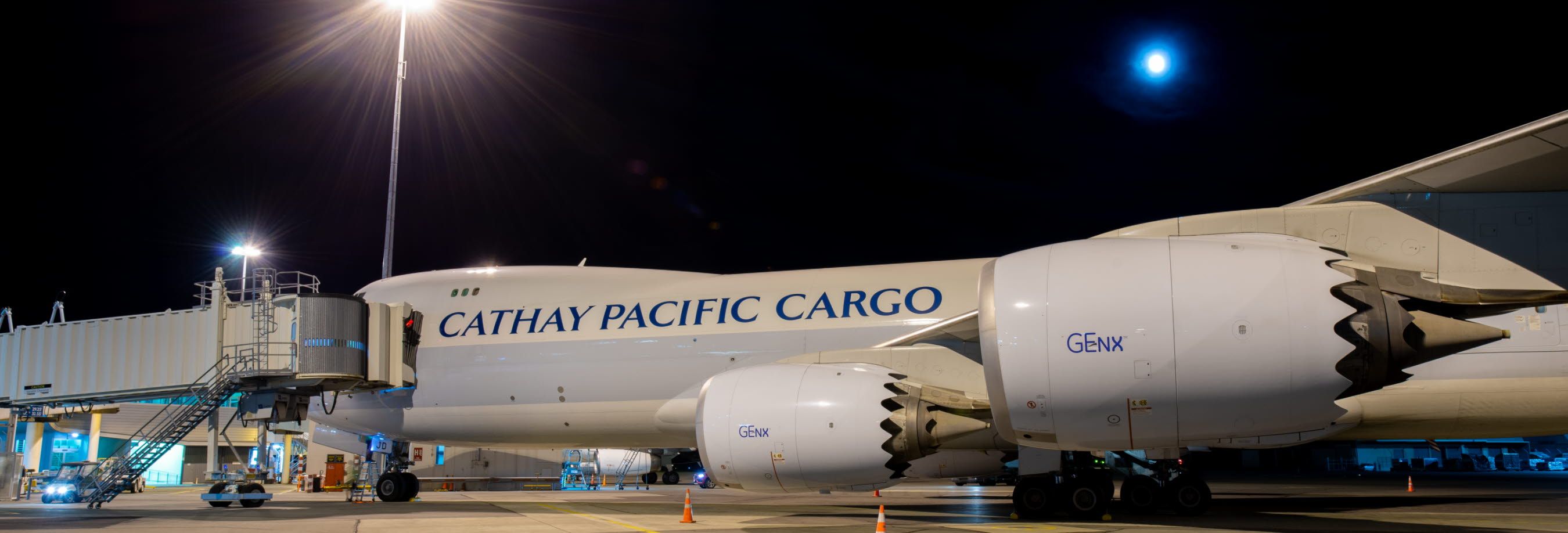 Cathay-Pacific-Boeing-747-Freighter-Christchurch-Airport