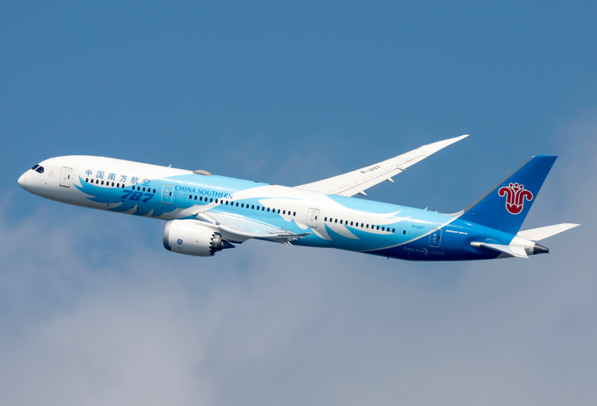 China-Southern-Airlines-Boeing-787-9-Dreamliner-B-1297