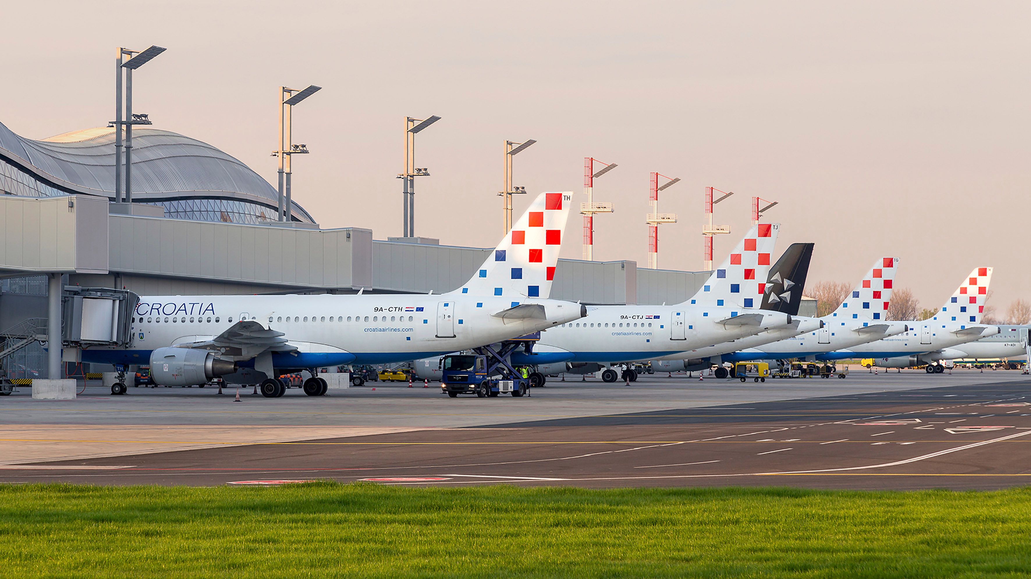 Croatia Airlines Airbus Fleet Zagreb Airport 