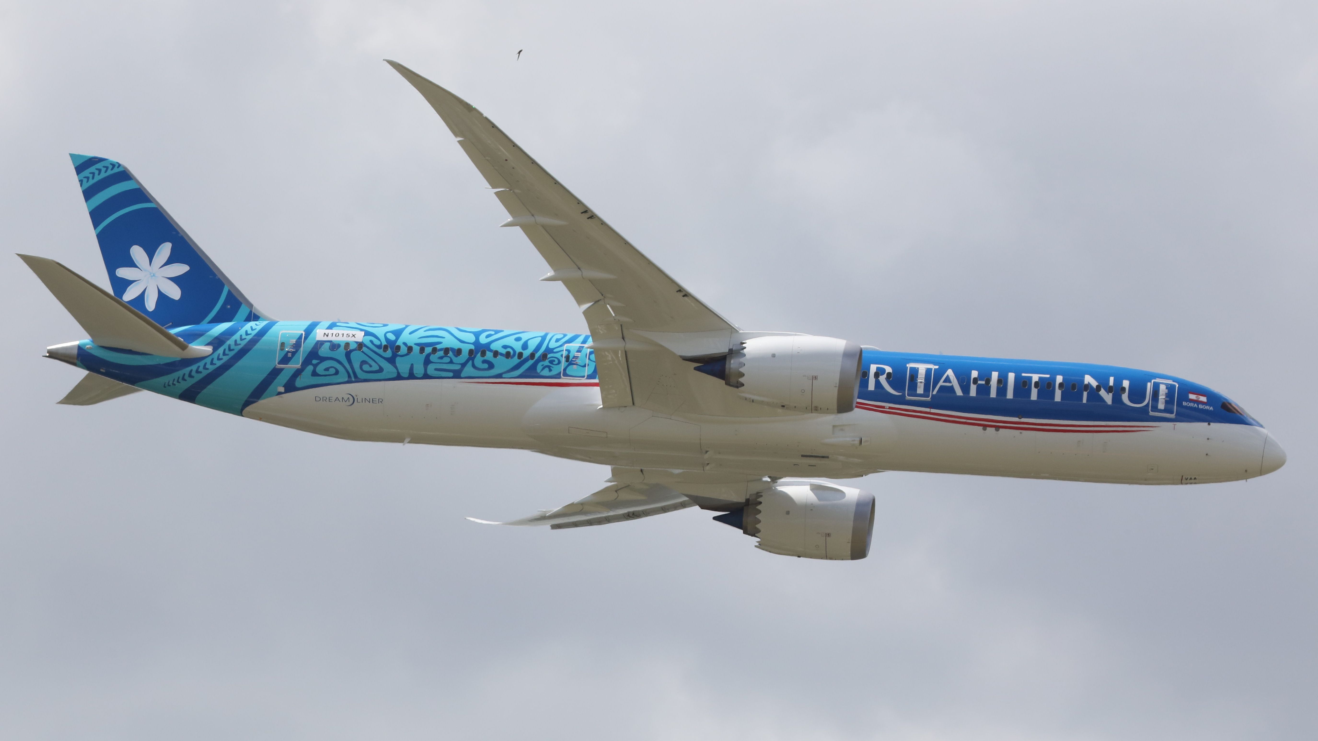 N1015X_Air_Tahiti_Nui_Boeing_787-9_Dreamliner_27