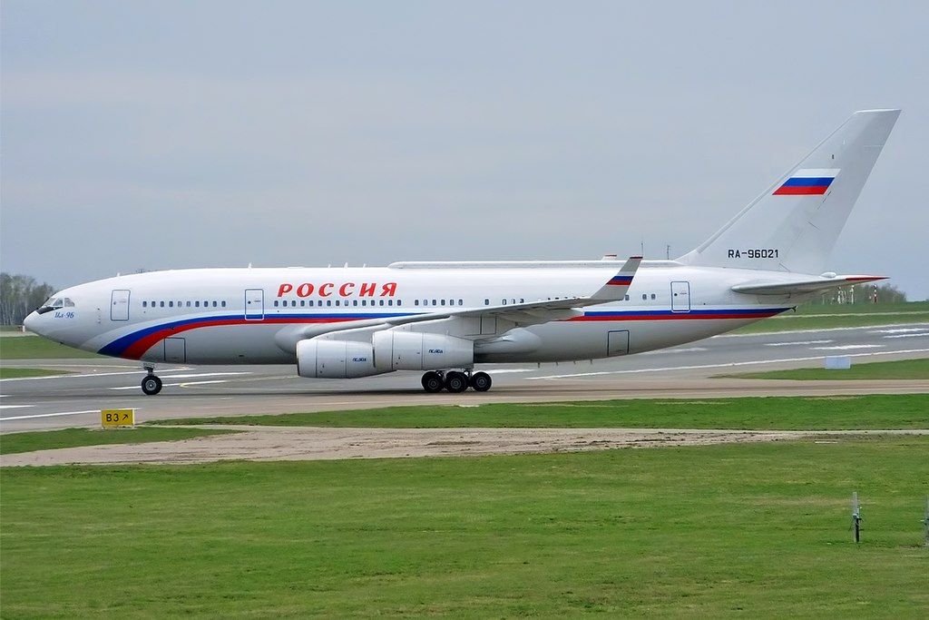 Rossiya_Special_Flight_Unit,_RA-96021,_Ilyushin_IL-96-300PU_(17456349202)