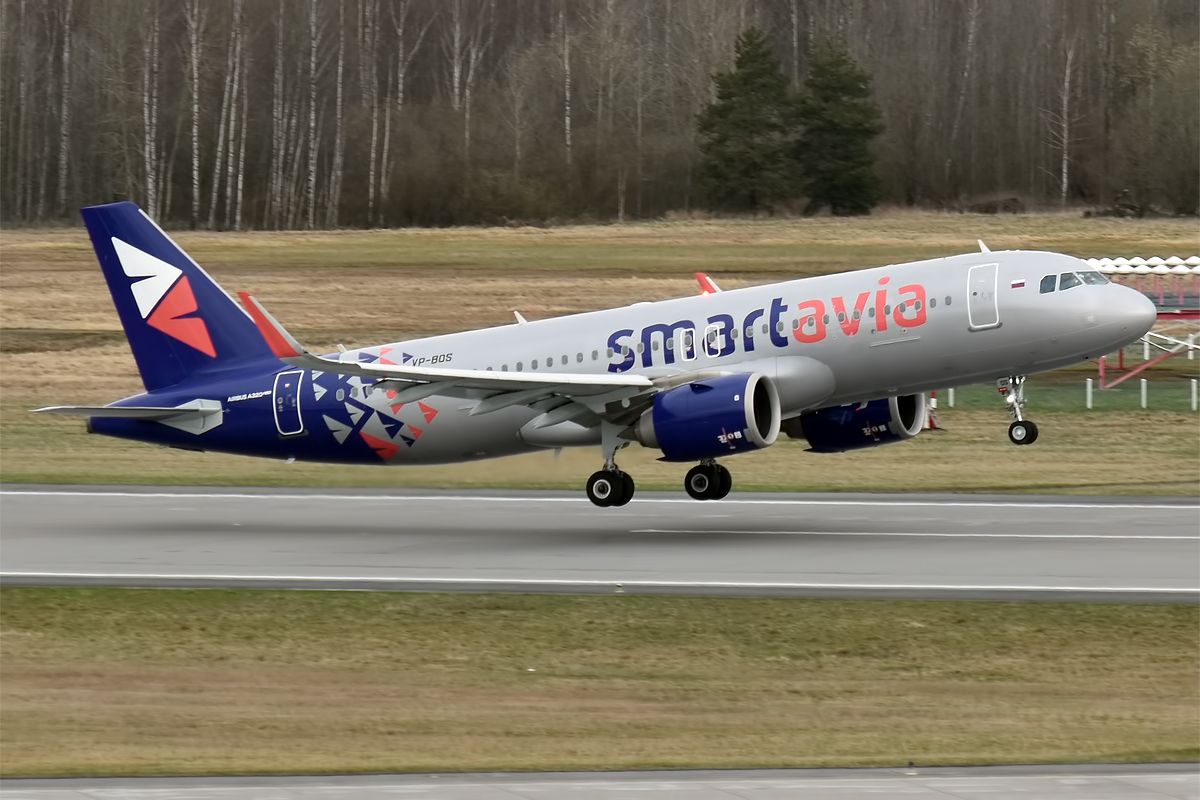 SmartAvia,_VP-BOS,_Airbus_A320-251N_(51265505595)