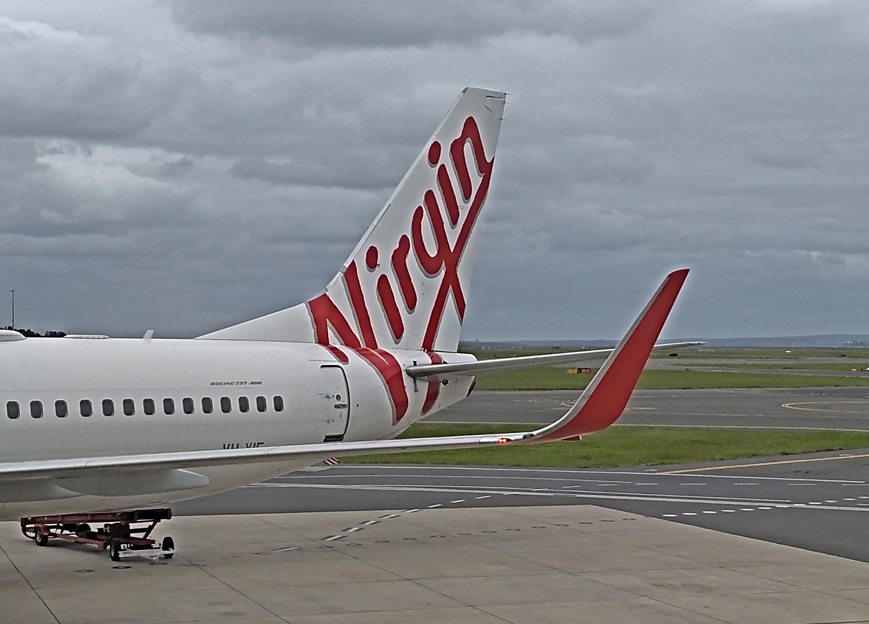 Virgin-Australia-Boeing-737-800-Sydney-Airport