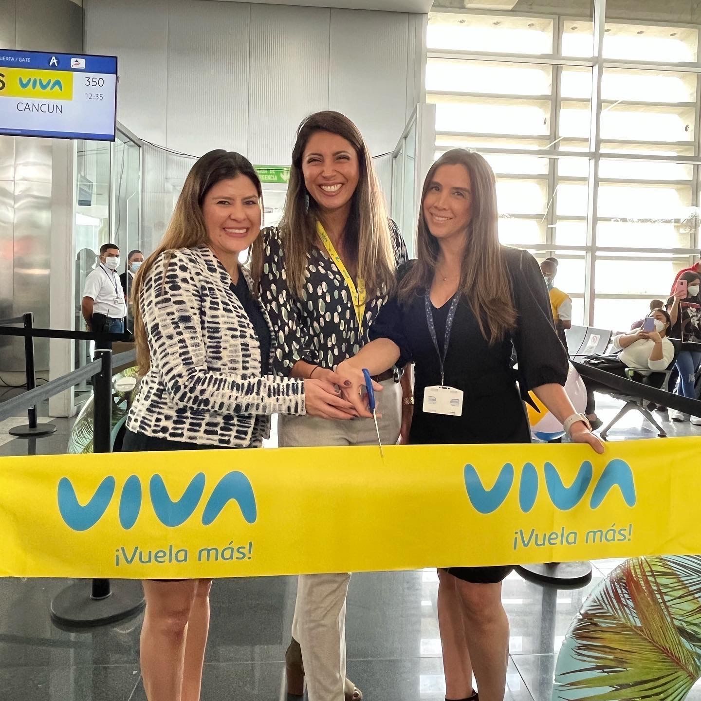 Viva Cali to Cancun
