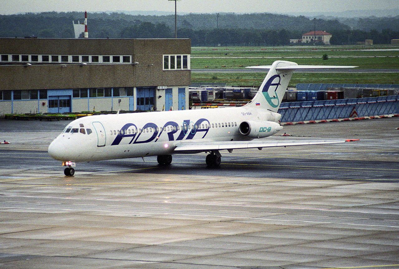 1280px-Adria_Airways_DC-9-32;_S5-ABH@FRA;01.08.1997_(4904422451)
