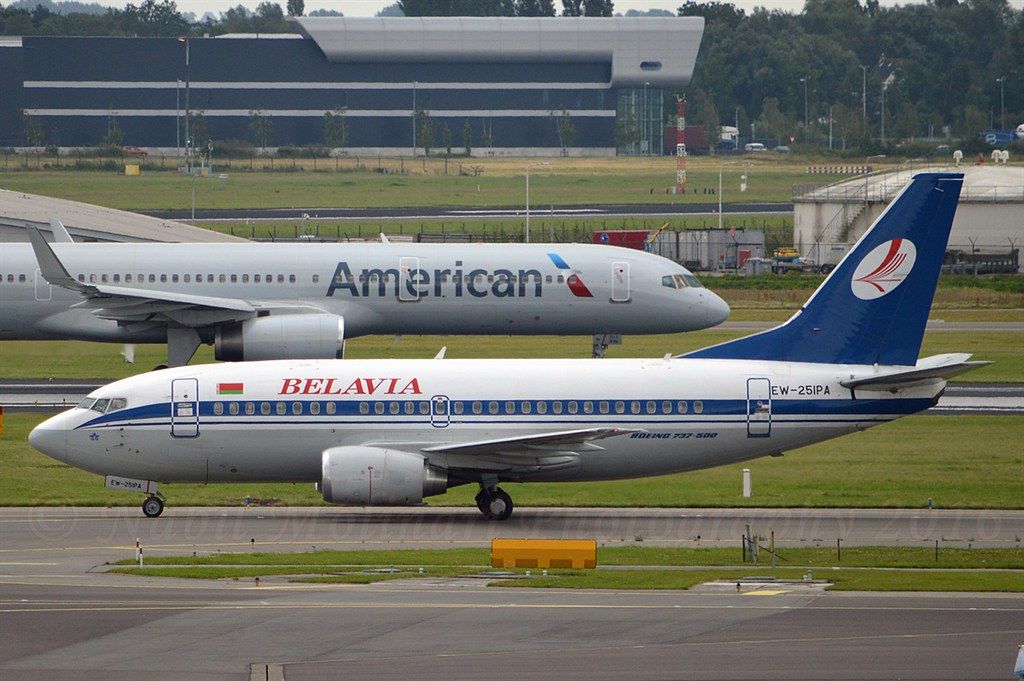 Belavia 737 in front of American Airlines plane