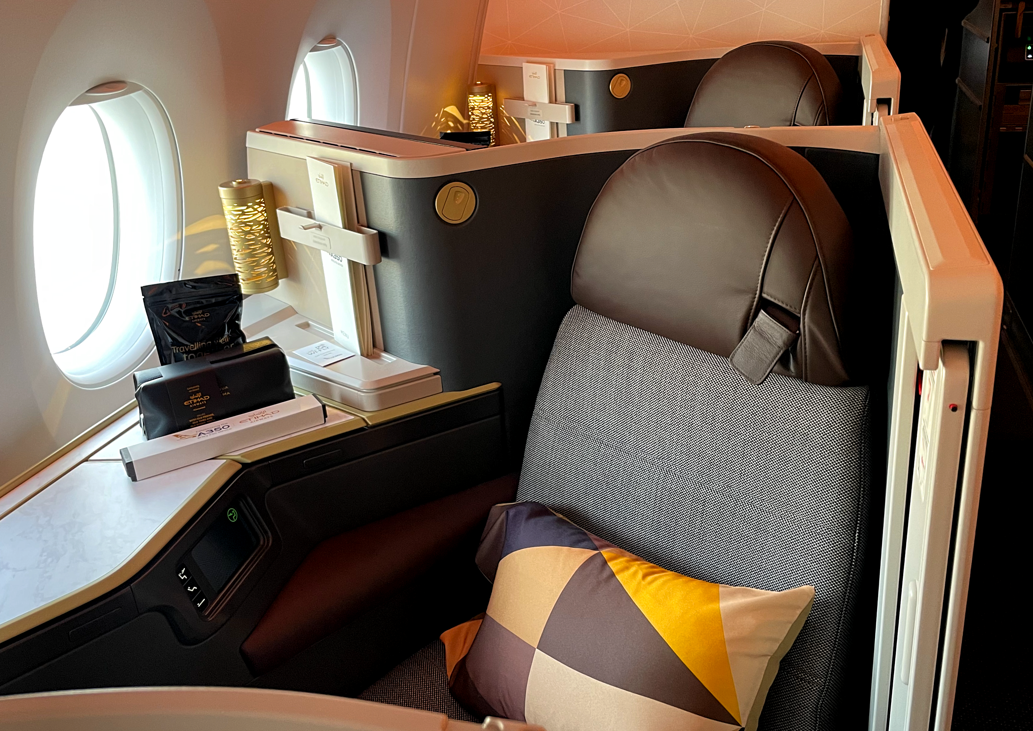 Etihad A350 business cabin seat 1