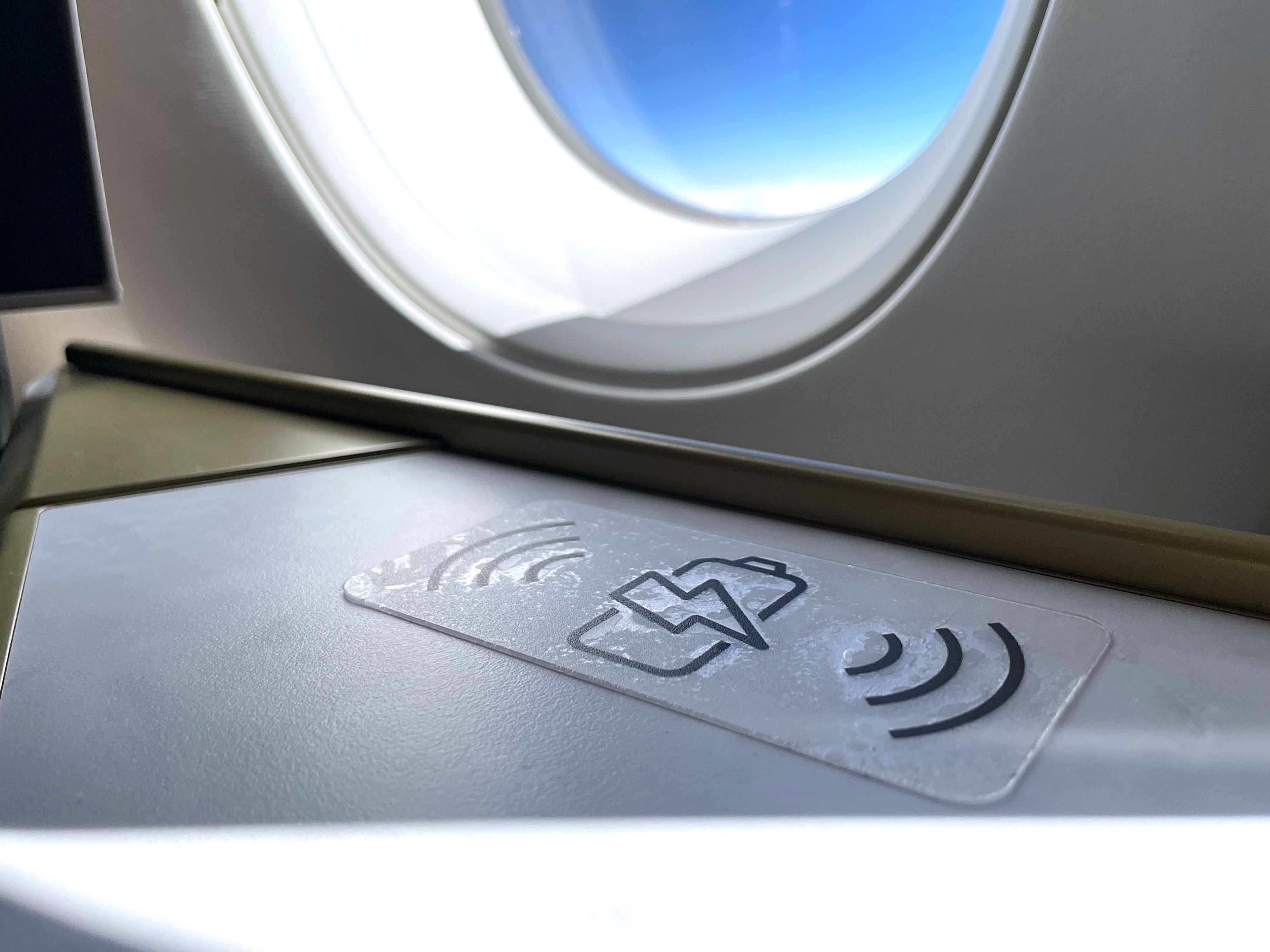 Etihad A350 business wireless charging