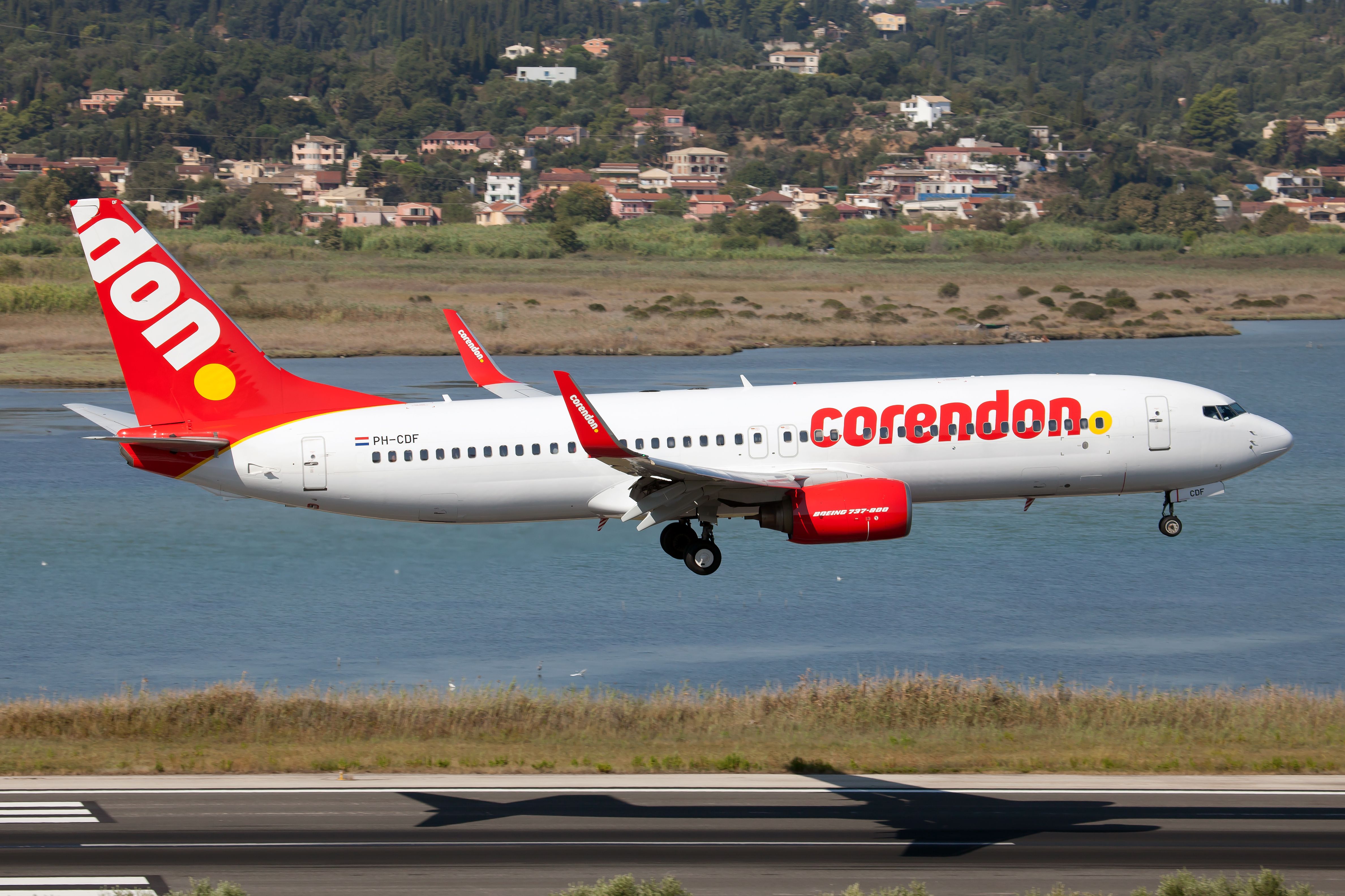 Corendon Airlines Landing Boeing 737