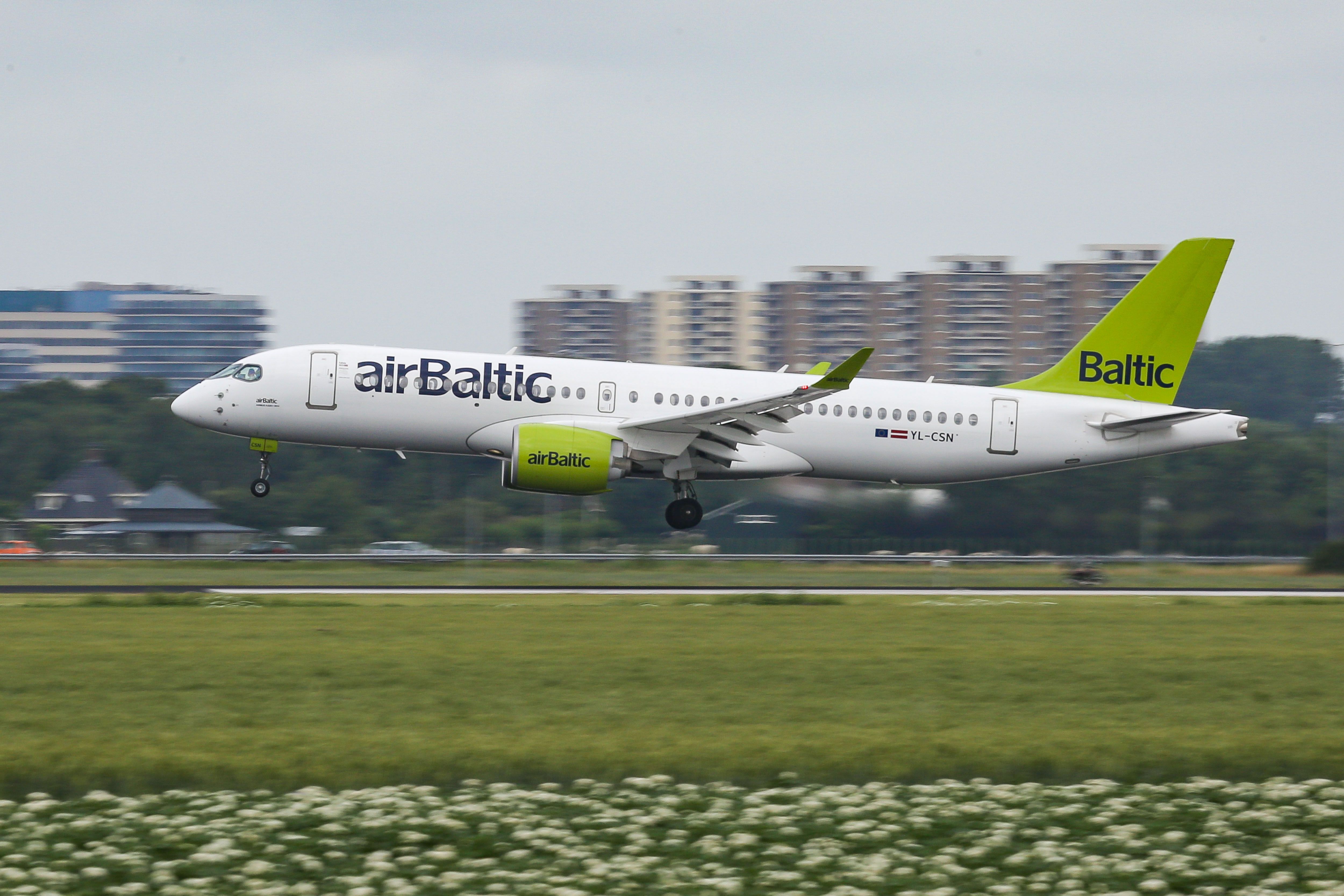 airbaltic a220 