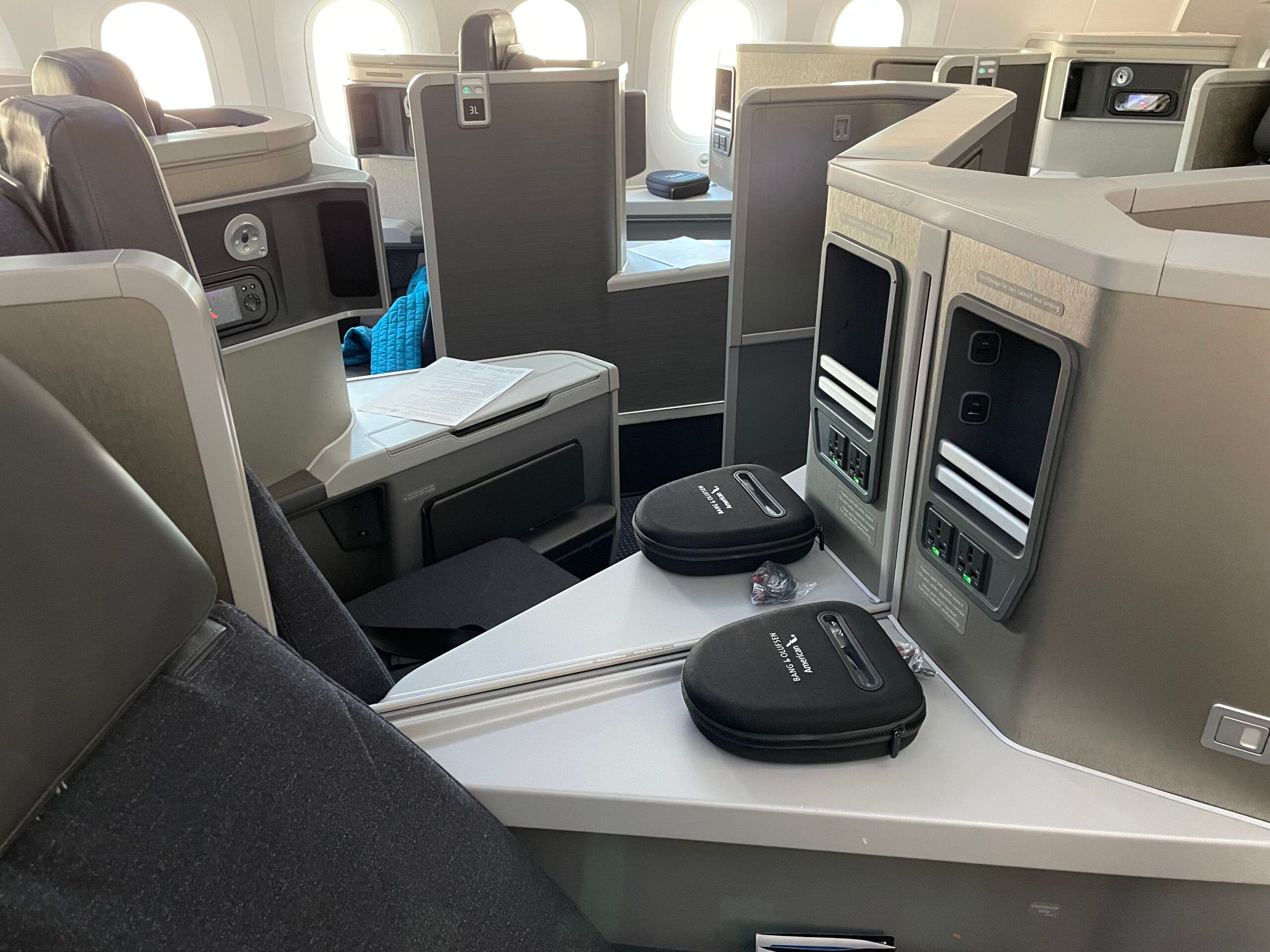 Flight Review: American Airlines Business Class Boeing 787 Miami to Quito