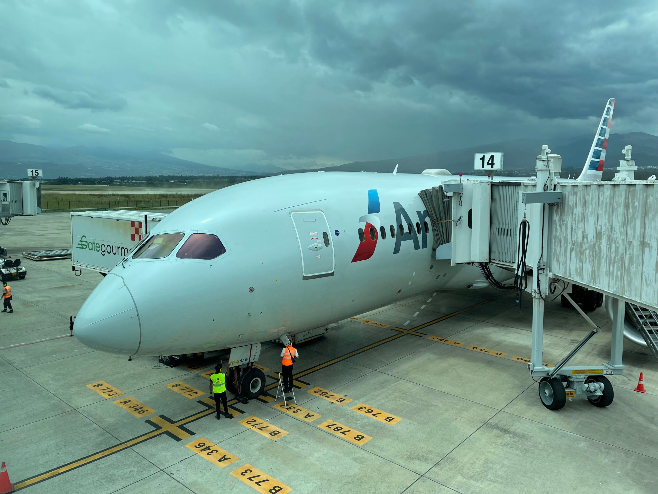 Flight Review: American Airlines Business Class Boeing 787 Miami to Quito