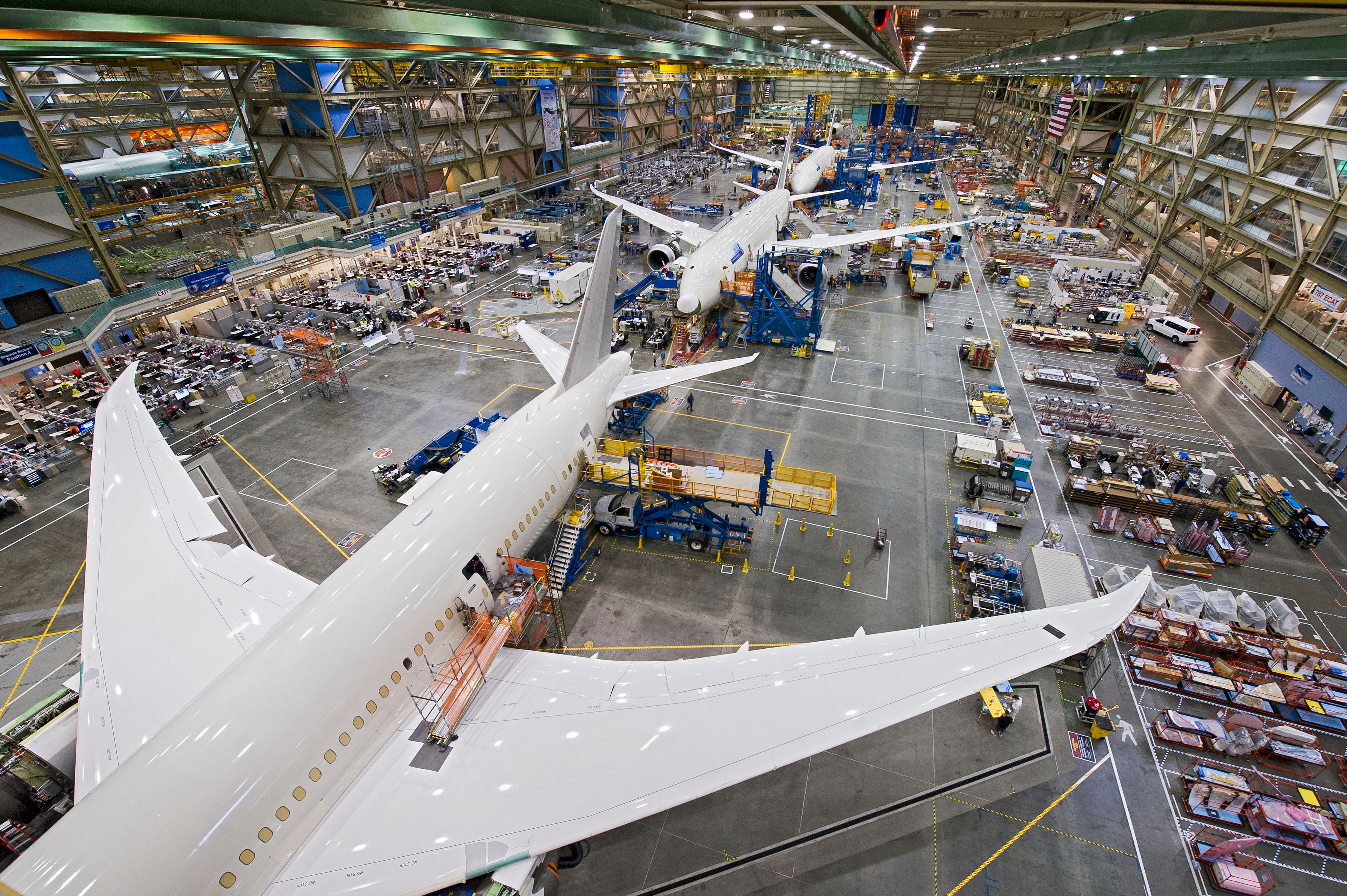 Multiple Boeing 787s in the Production facility.