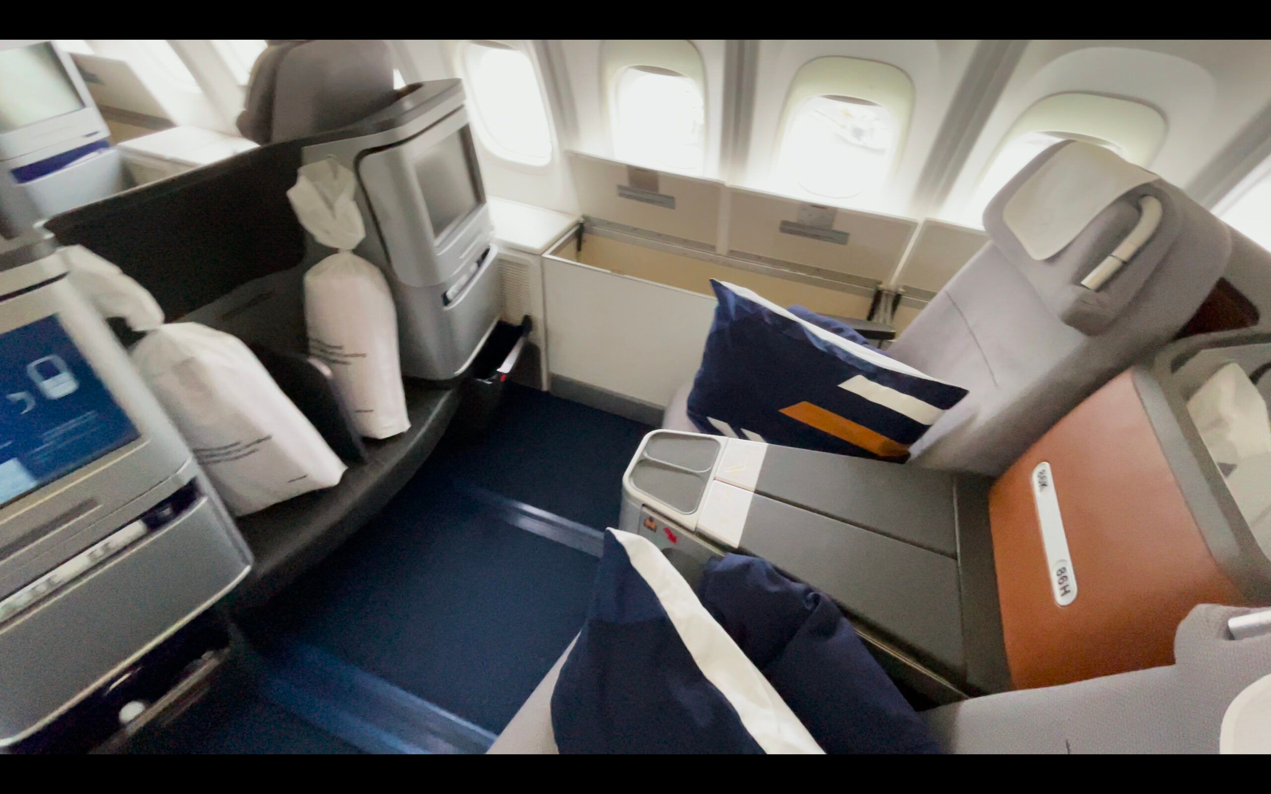 Flight Review: Lufthansa Business Class - Boeing 747-8i - San Francisco ...