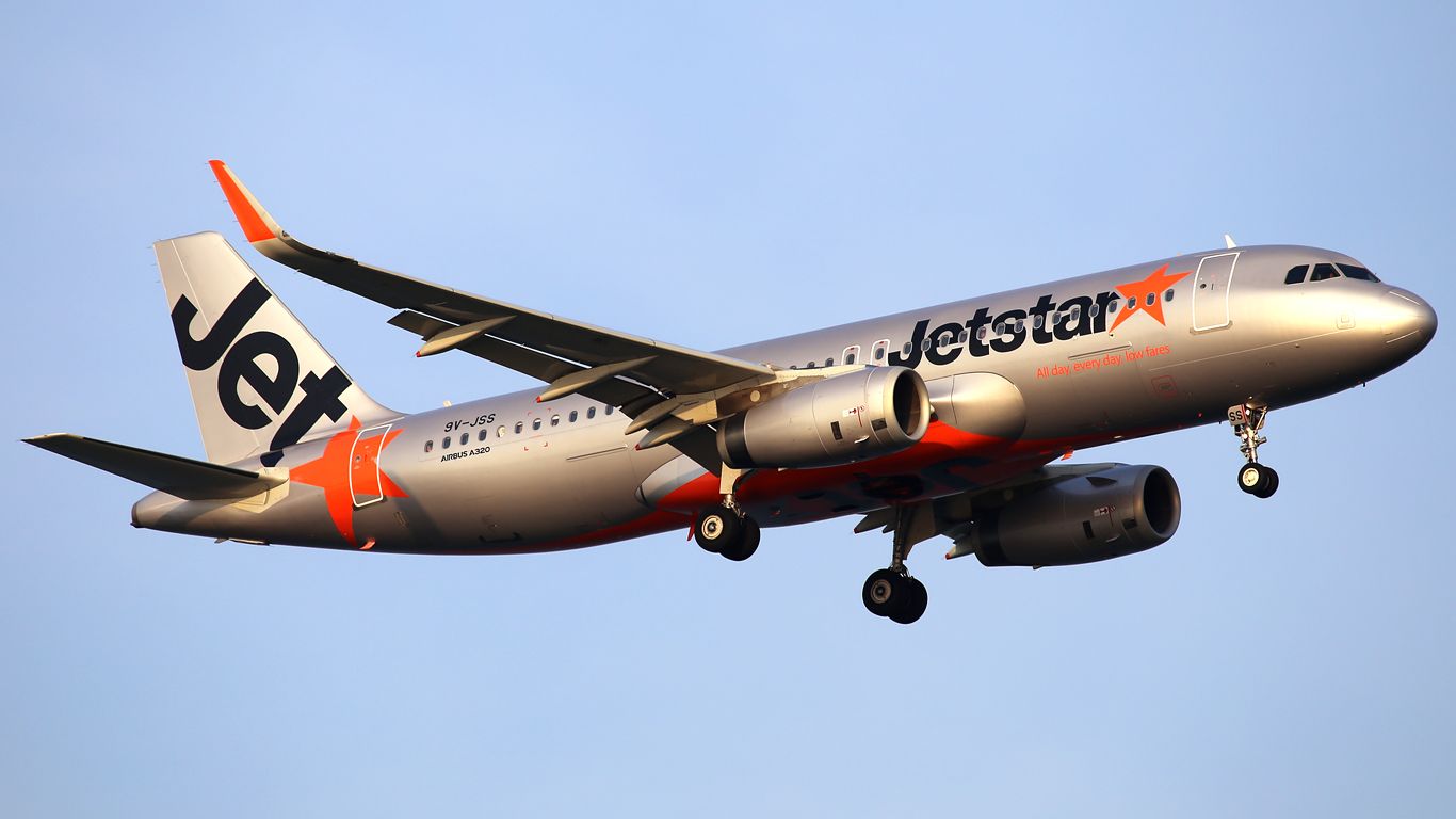 Jetstar Asia Will Give One Family Free Flights To Phuket