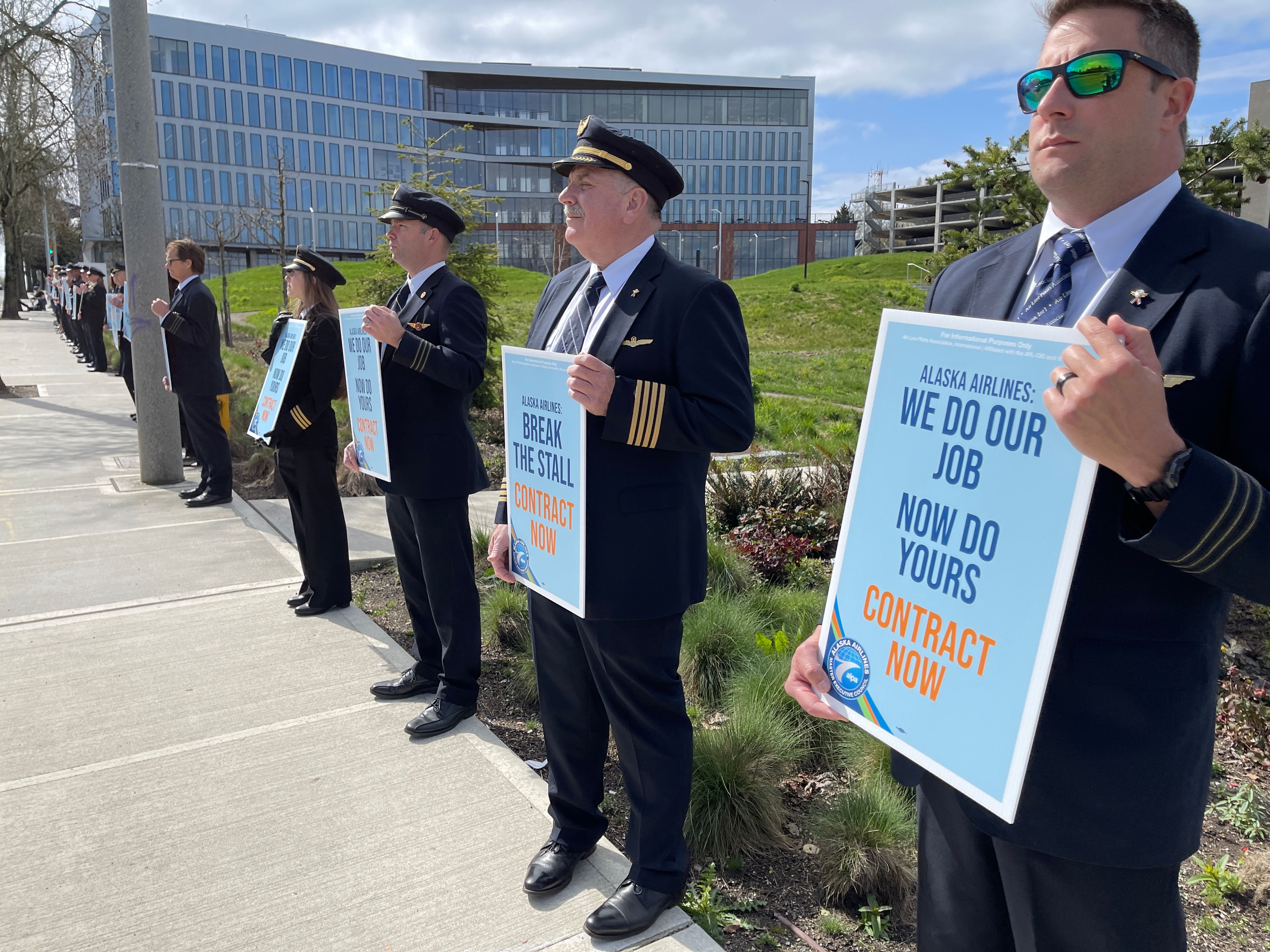 Alaska Airlines Pilots Informational Picketing Outside of HQ
