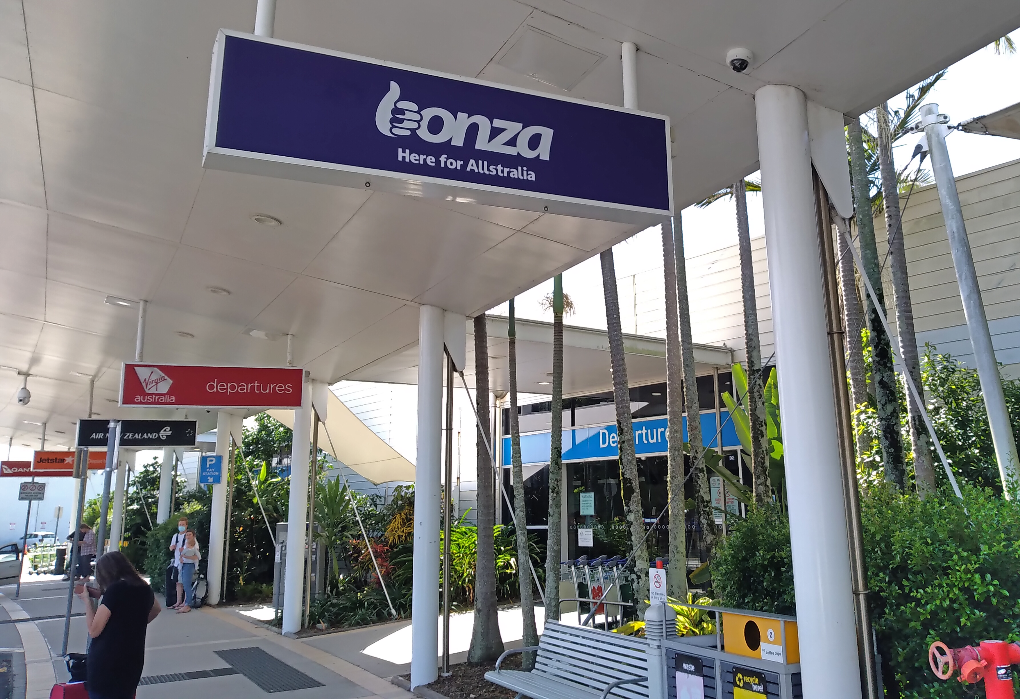 Bonza Signs Sunshine Coast Airport