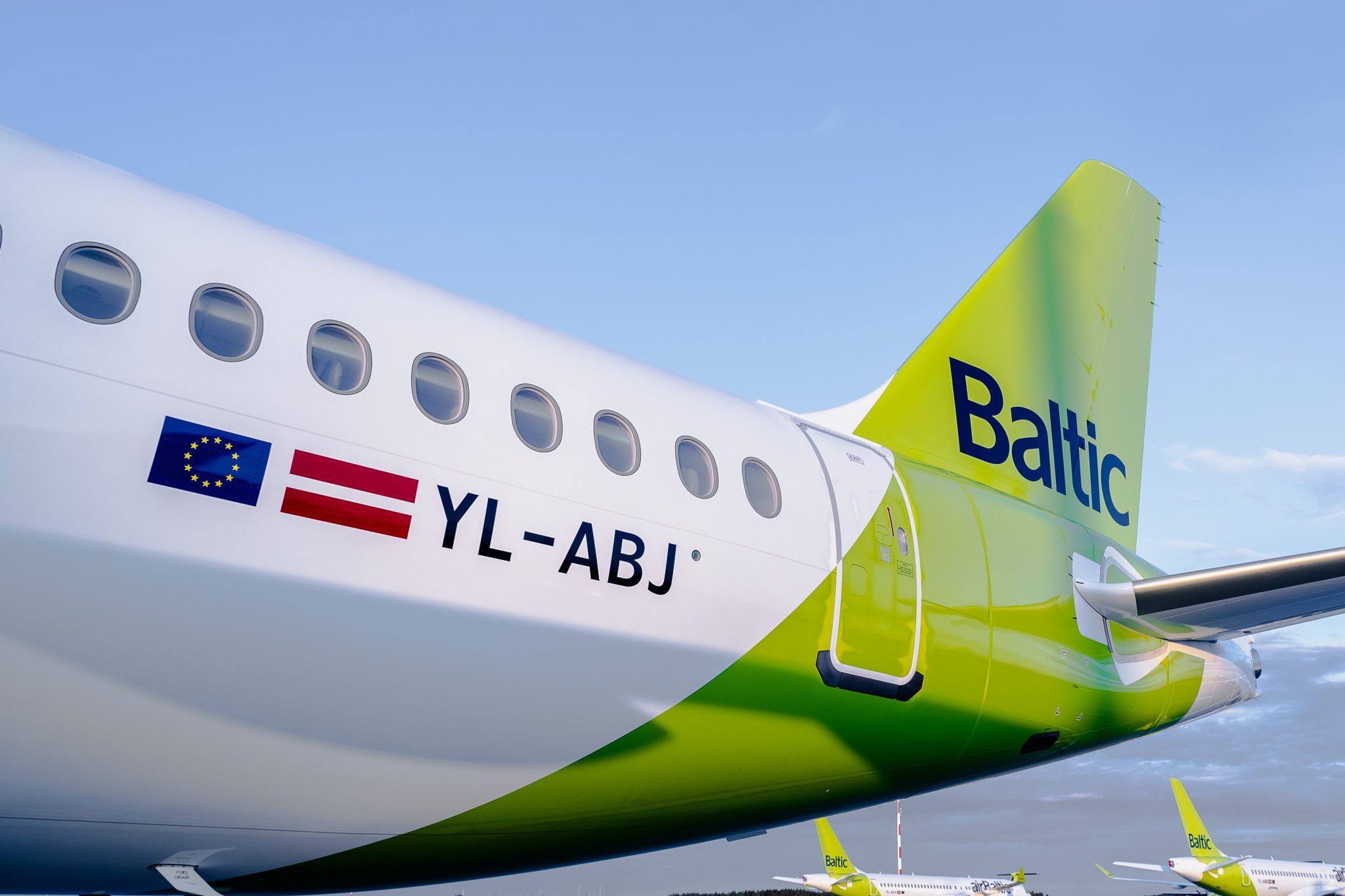 airBaltic 36th A220-300