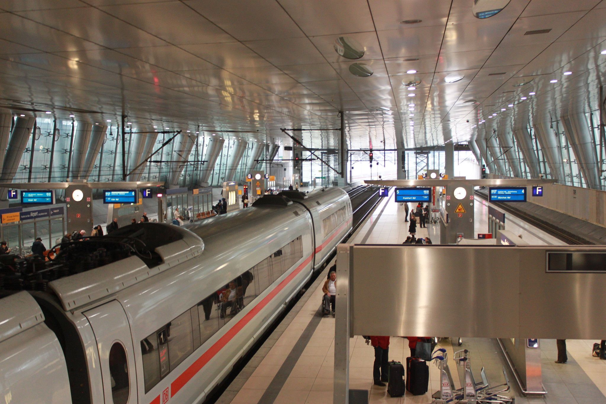 Train Station At Frankfurt International Airport simpleflying.com