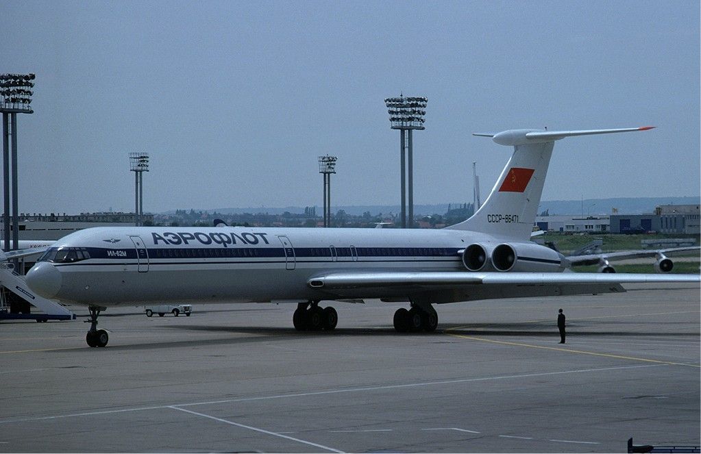 Aeroflot_Ilyushin_Il-62_-_CCCP-86471
