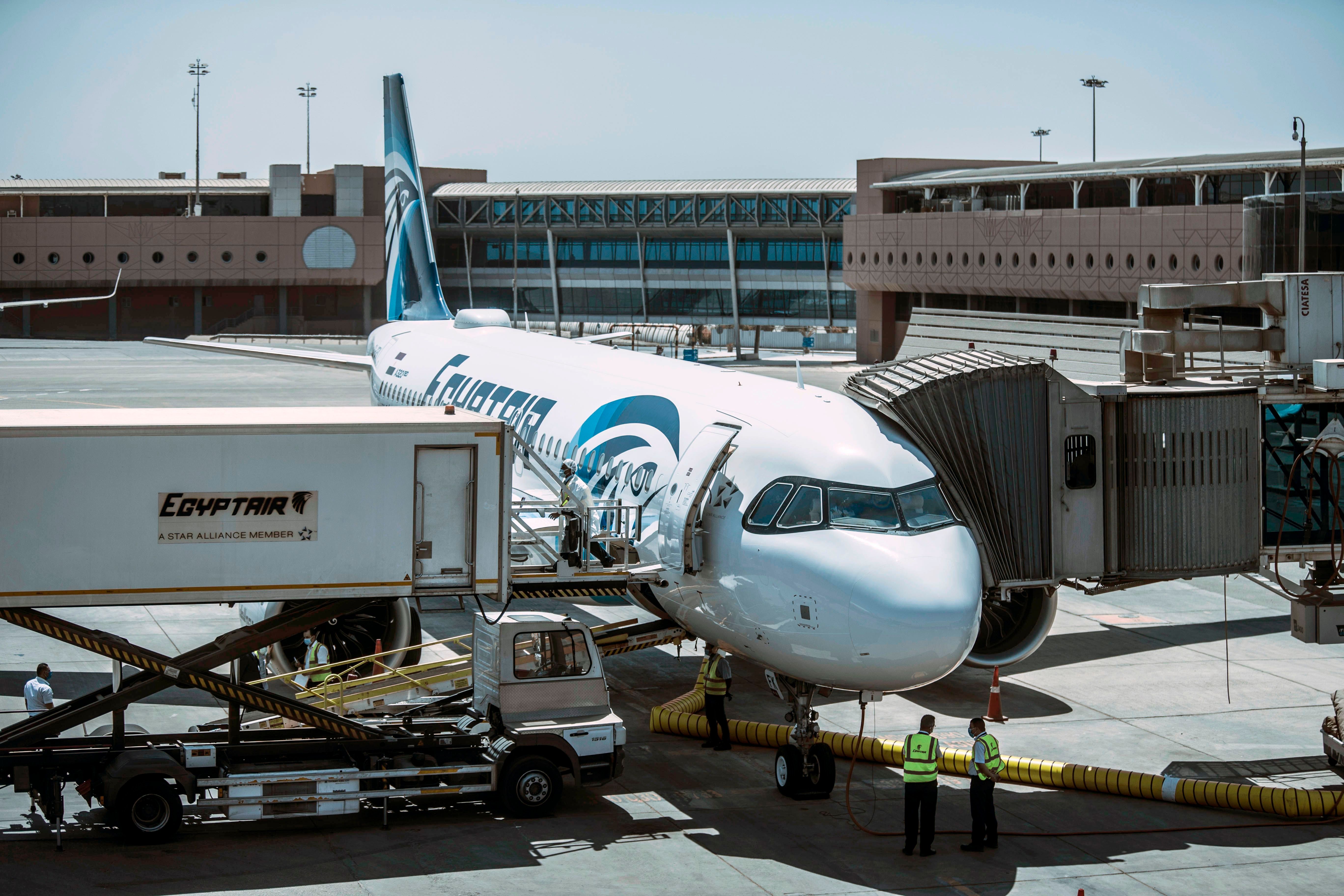 Cairo International Airport EgyptAir A320