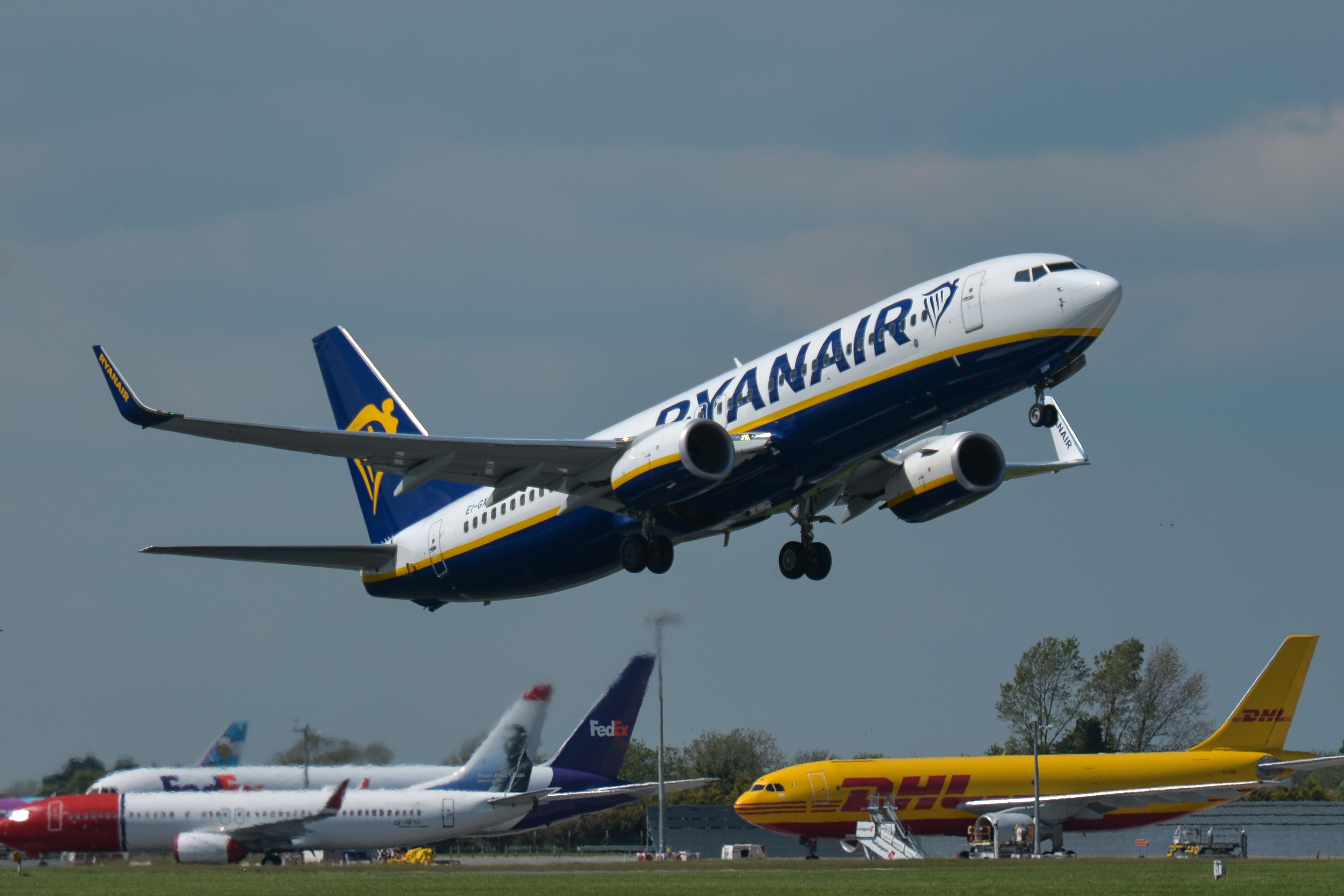 Ryanair Boeing 737 taking-off from Dublin Airport