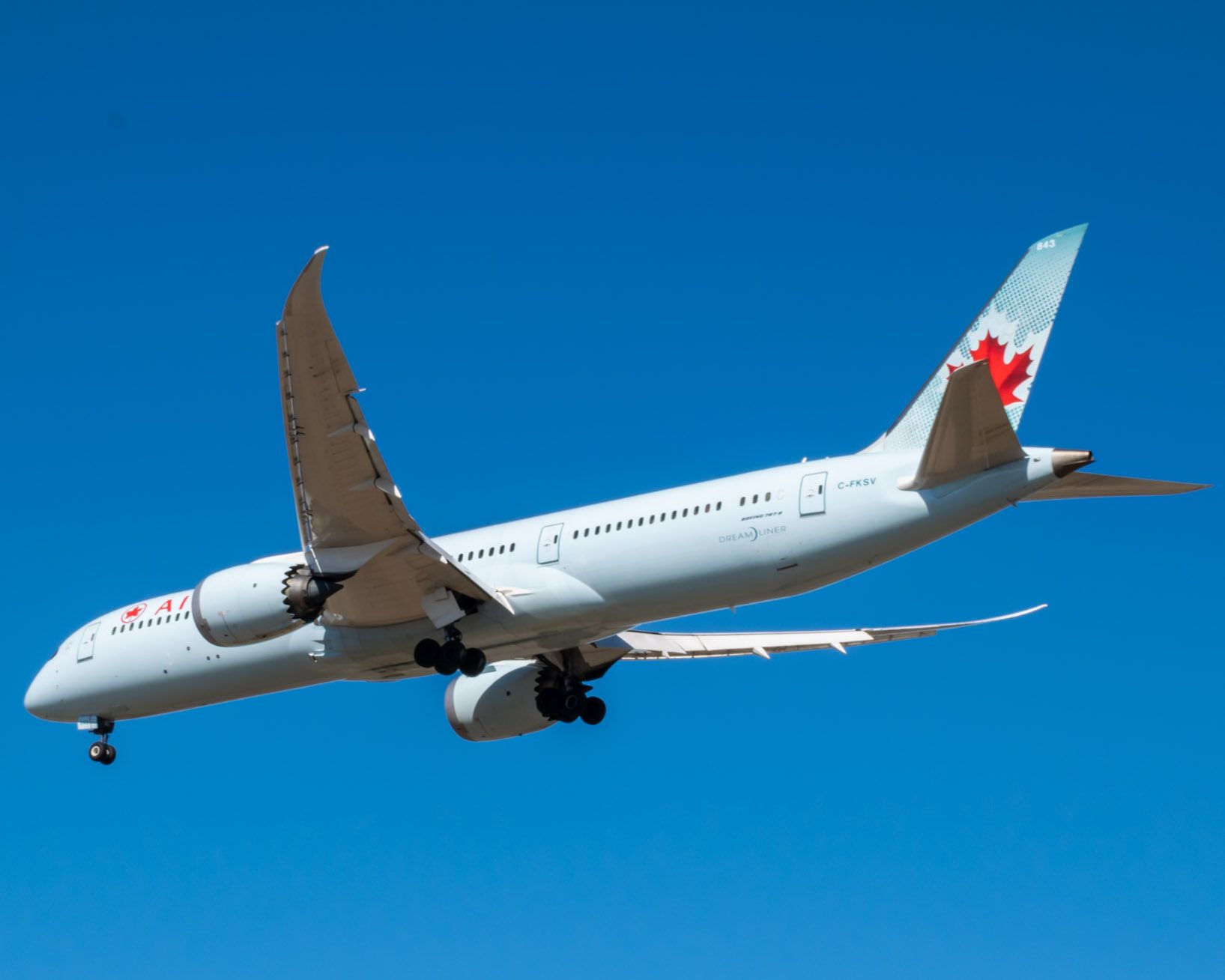 An Air Canada 787-9 Dreamliner on Final Under the YVR Blue Sky