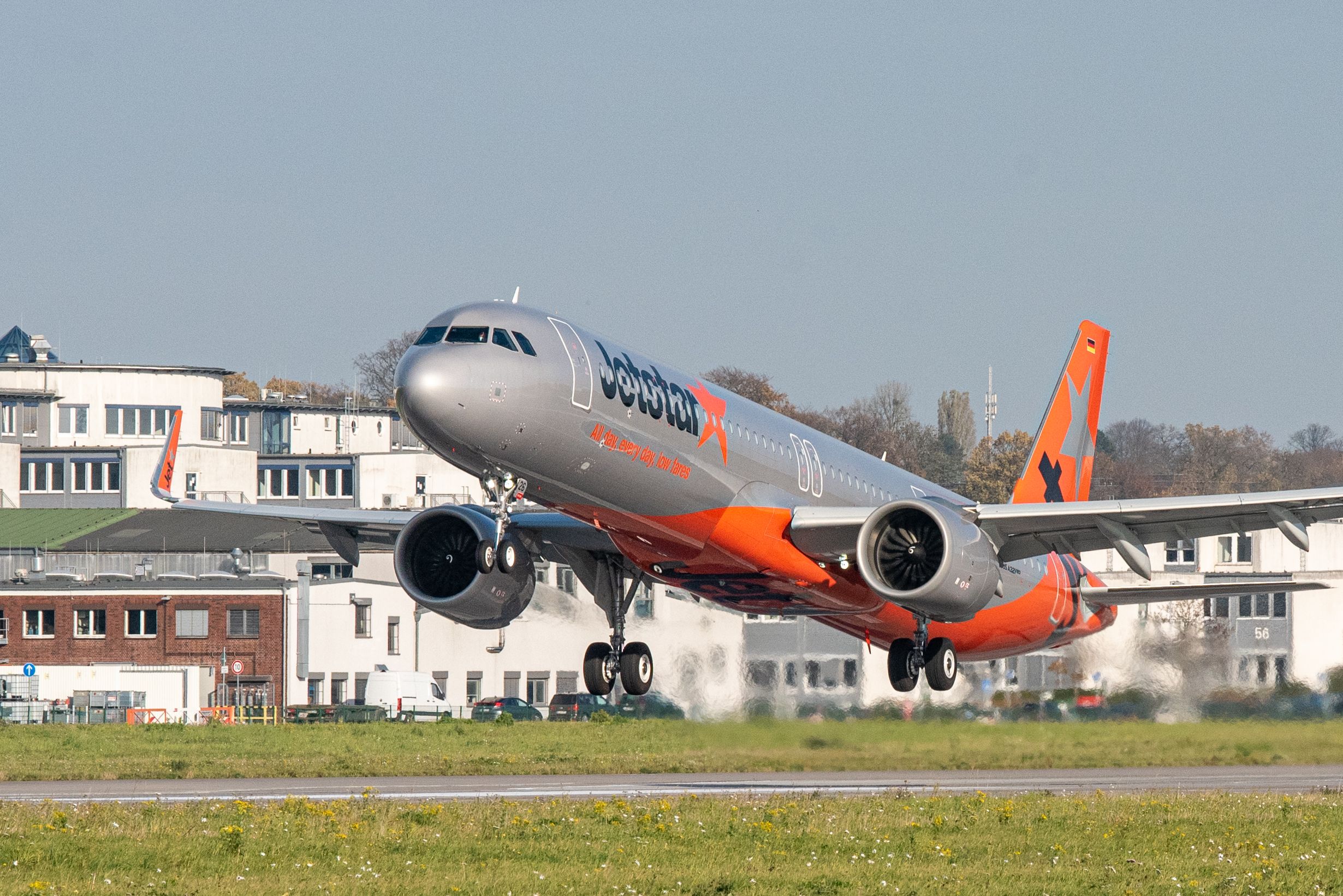 Jetstar Boosts International Flying At Brisbane Airport With Airbus ...