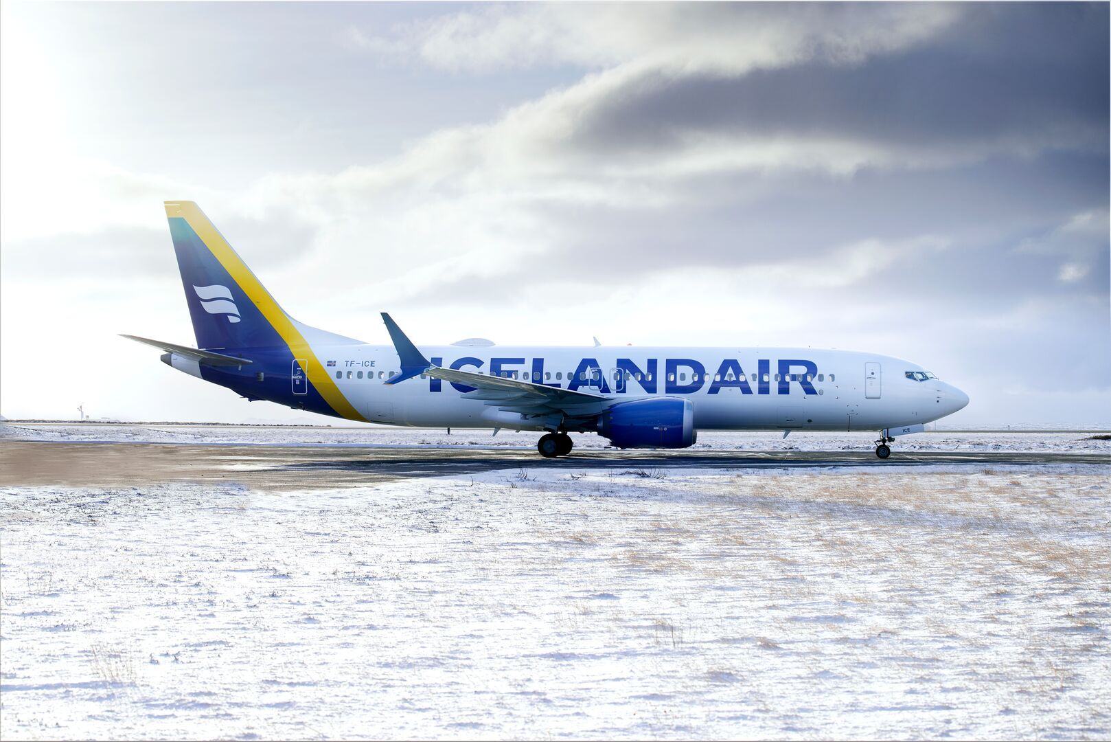 Icelandair 737 MAX New Livery