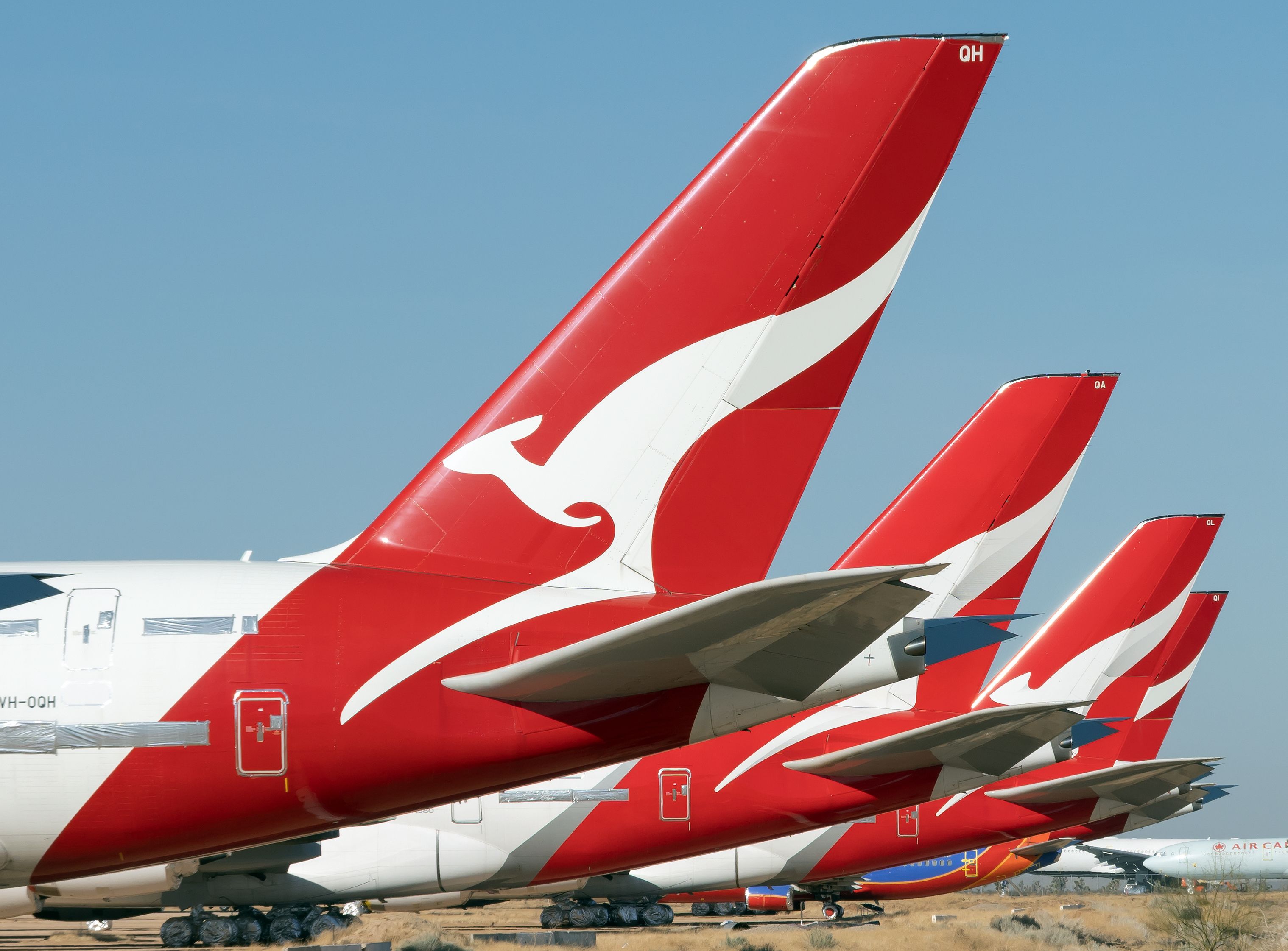 Qantas Airbus A380-841 (4)