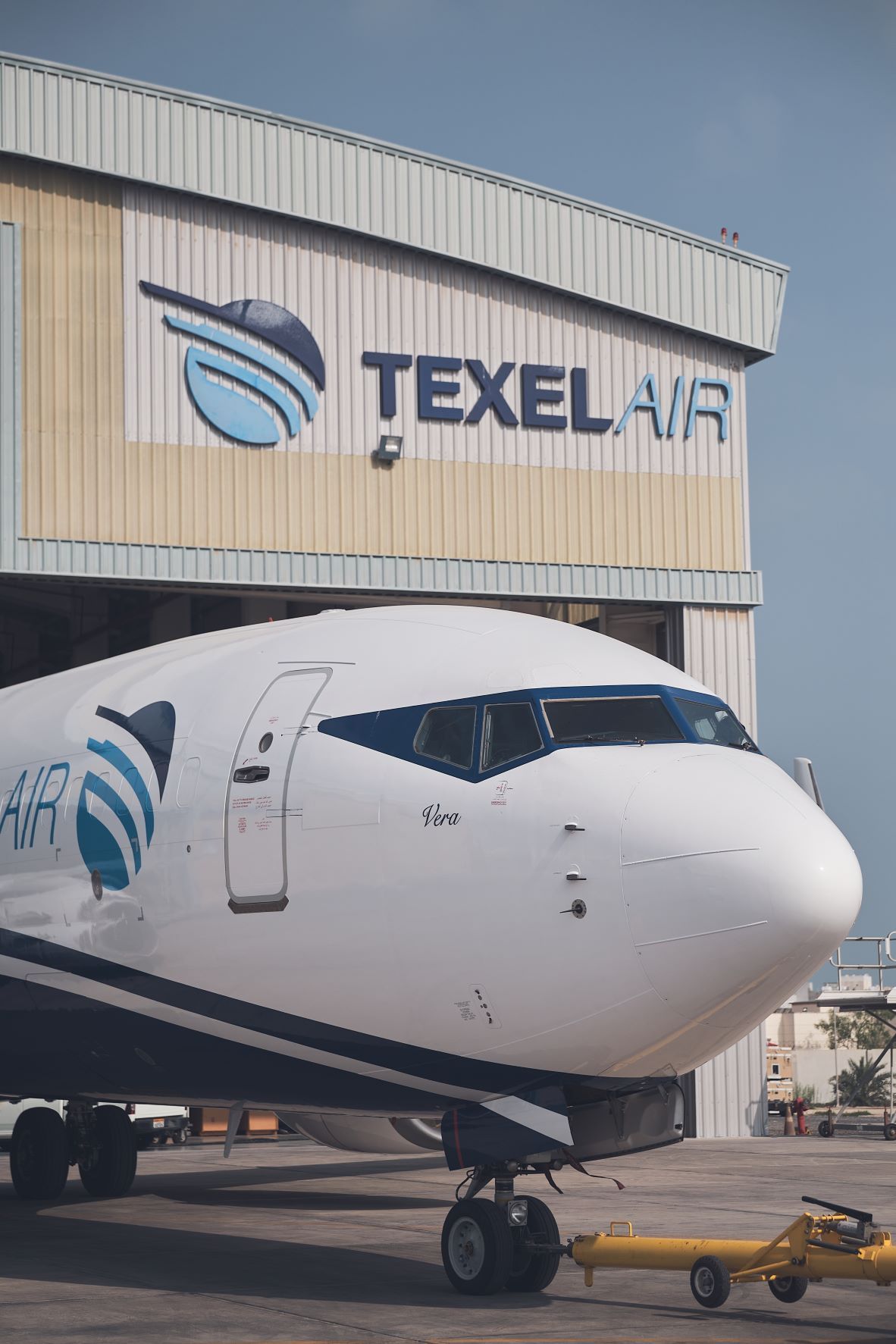 Texel Air orders 737-800 BCF  PHOTO
