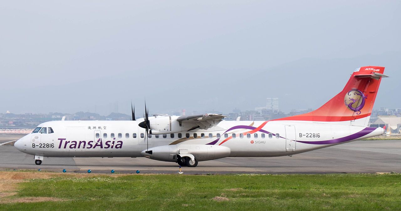 TransAsia_Airways_ATR_72-212A_B-22816