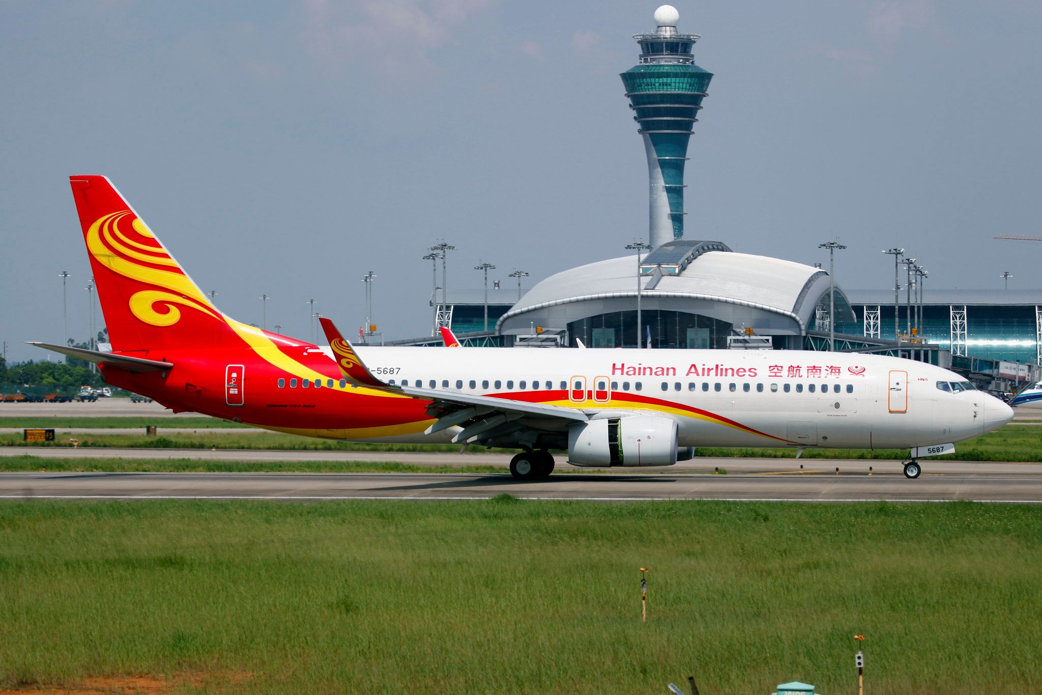 Hainan Airlines Boeing 737