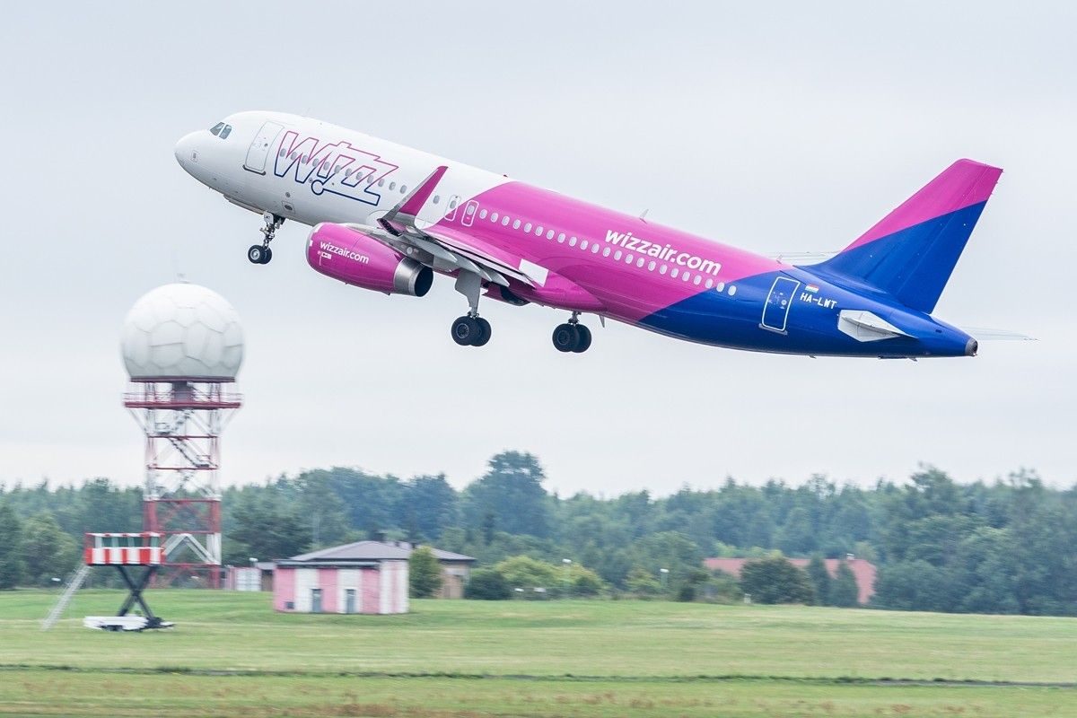 Wizz Air plane taking off from Vilnius 