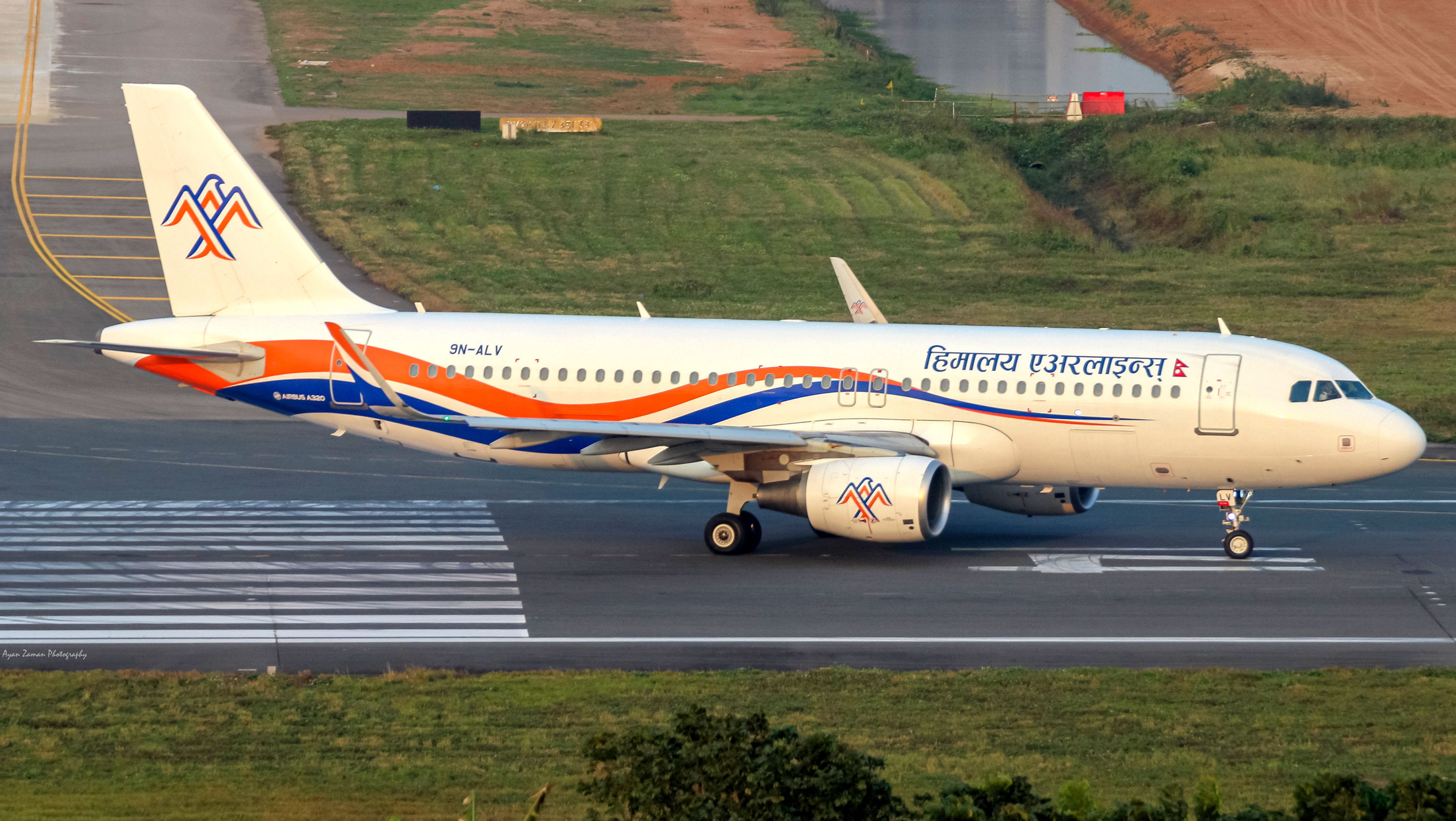 9N-ALV_-_Himalaya_Airlines_-_Airbus_A320-214(WL)_-_MSN_7503_-_VGHS