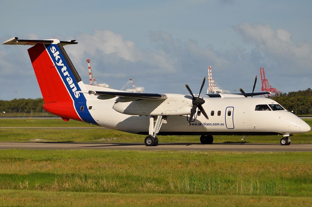 De_Havilland_Canada_DHC-8-102_Dash_8,_Skytrans_AN1817765