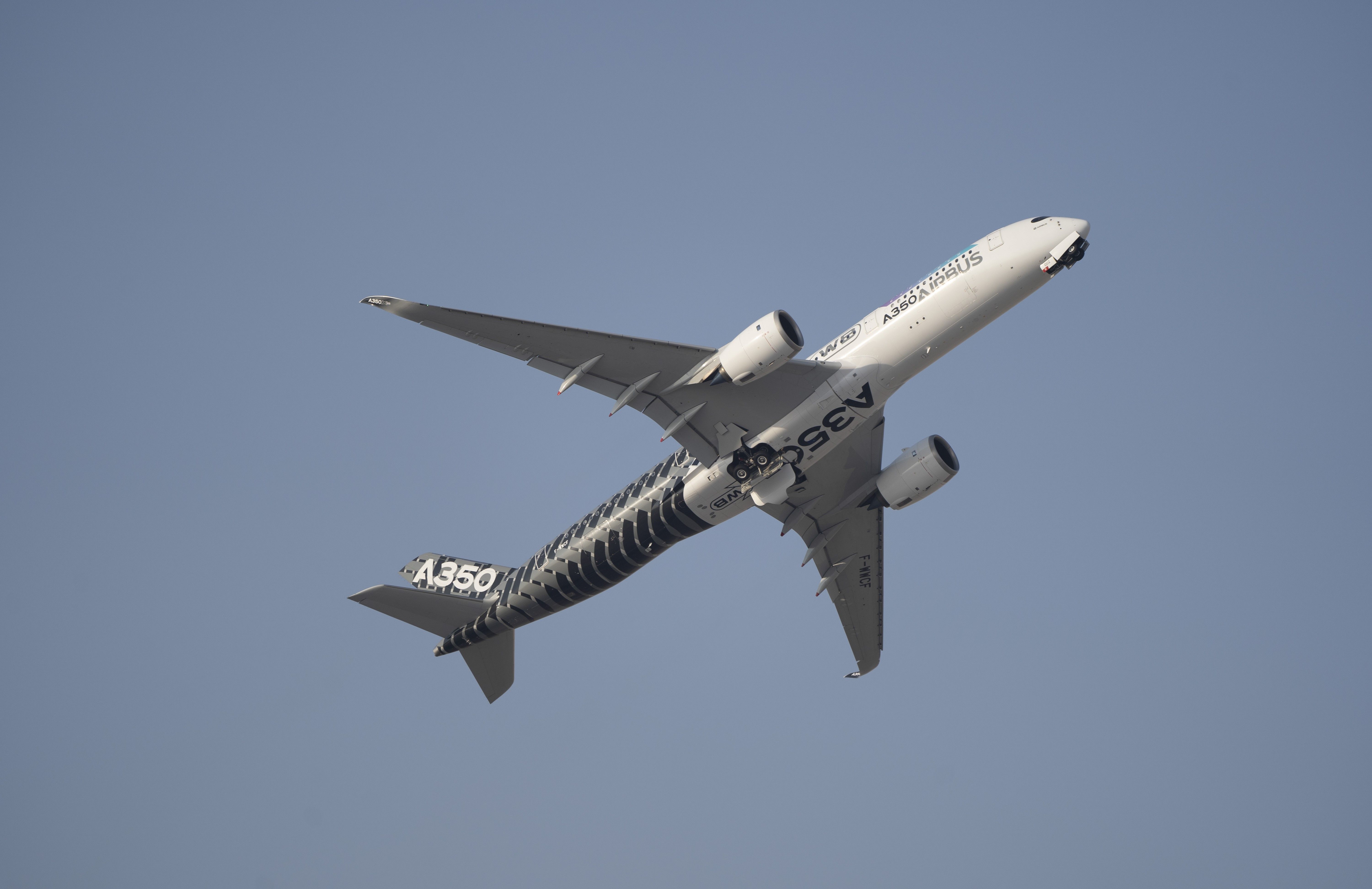 Dubai Airshow 2021 Day 3 - A350 XWB Airbus flying display