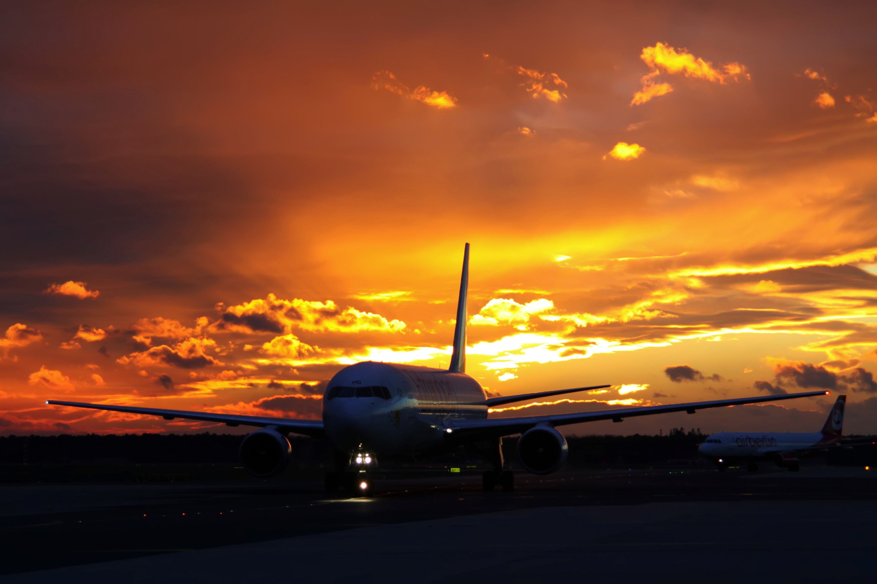Ethiopian 767 at sunset